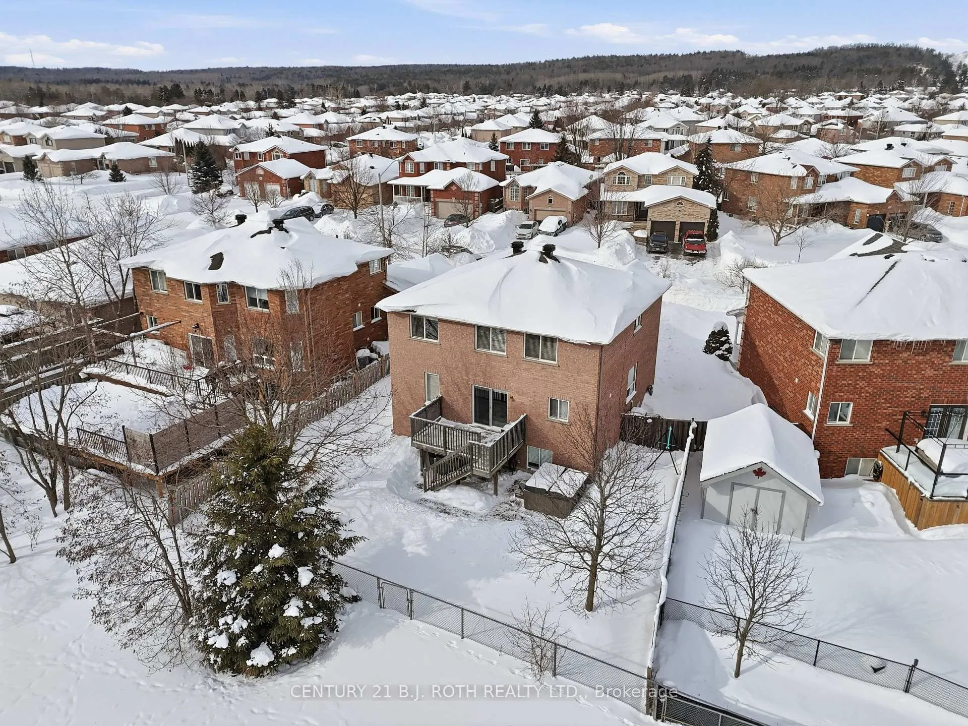 Photo 32 of 189 Pringle Drive, Barrie, Edgehill Drive — HOMEH