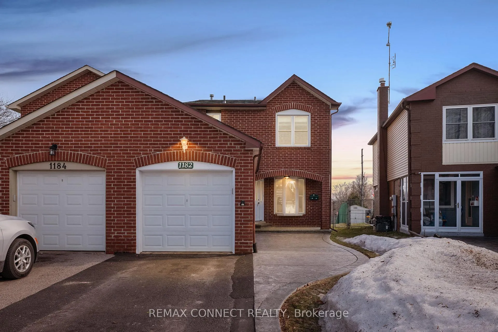 Photo 1 of 1182 Cedarcroft Crescent, Pickering, Liverpool — HOMEH