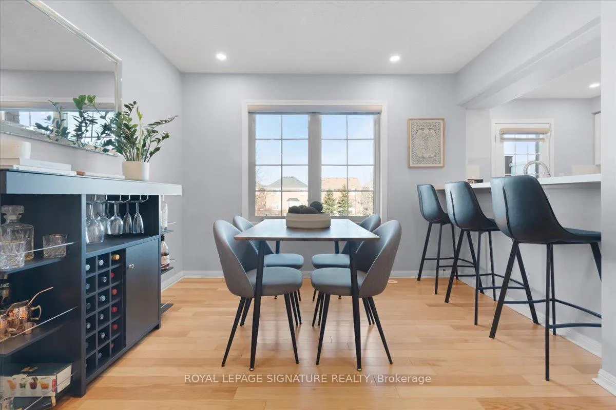 Photo 3 of 934 Ambroise Crescent, Milton, Coates — HOMEH