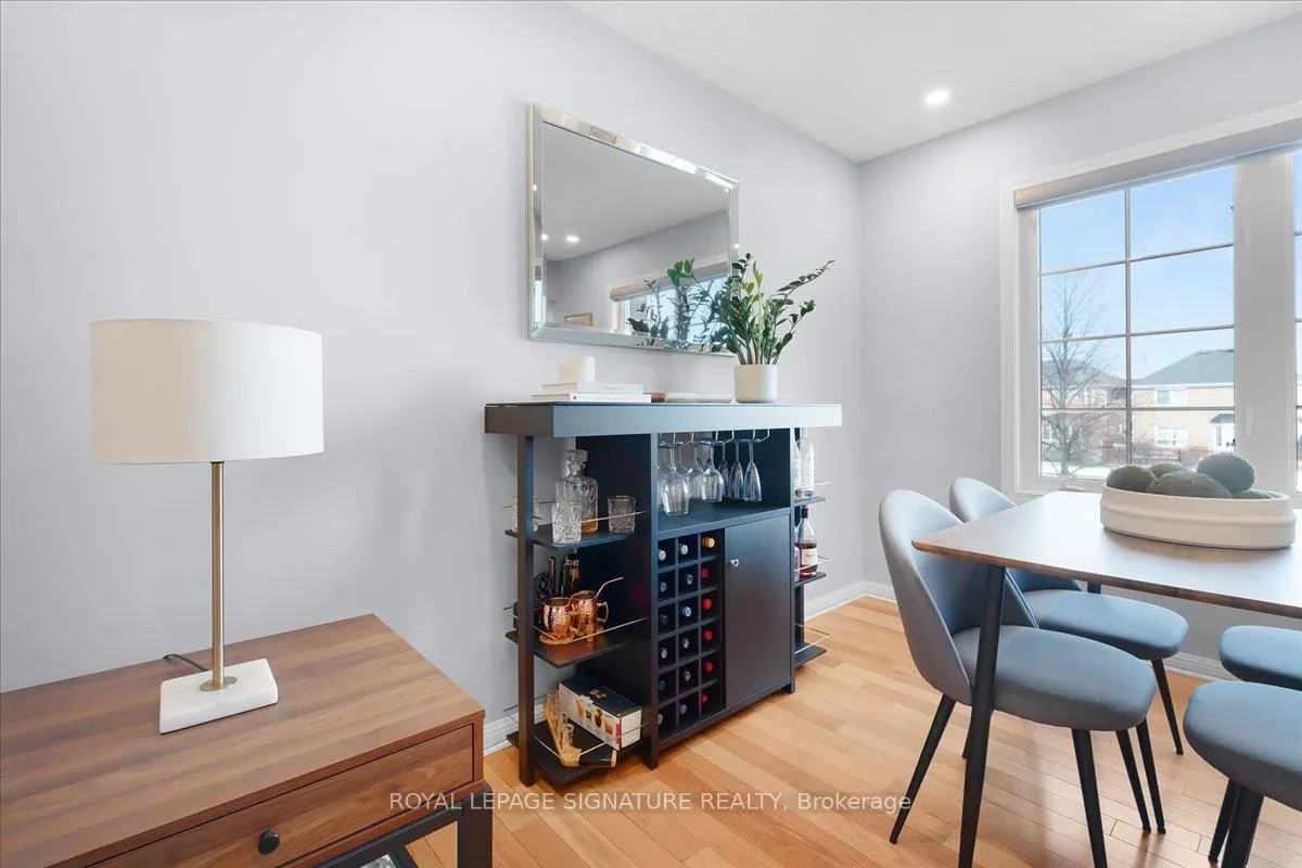 Photo 6 of 934 Ambroise Crescent, Milton, Coates — HOMEH