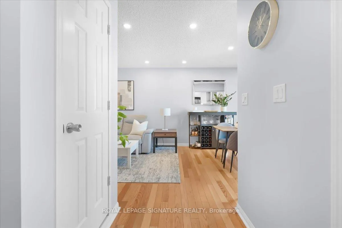Photo 7 of 934 Ambroise Crescent, Milton, Coates — HOMEH