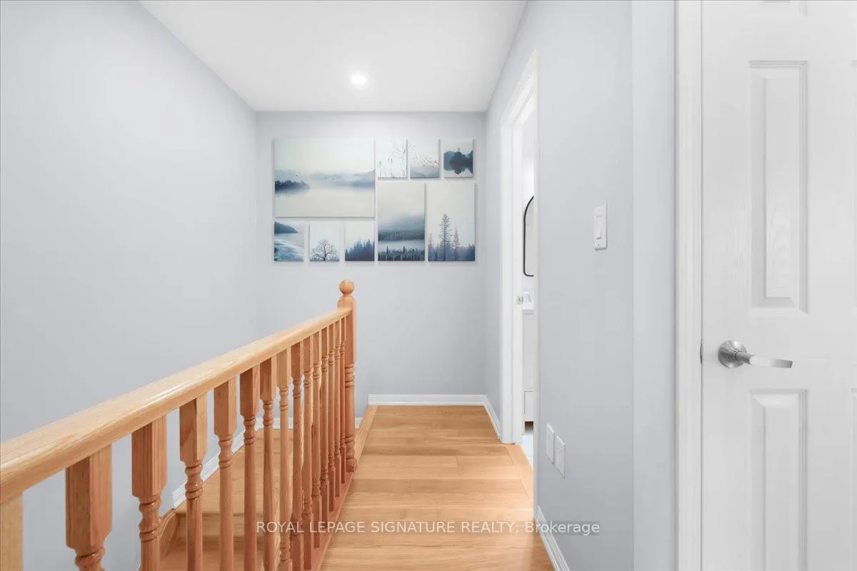 Photo 20 of 934 Ambroise Crescent, Milton, Coates — HOMEH