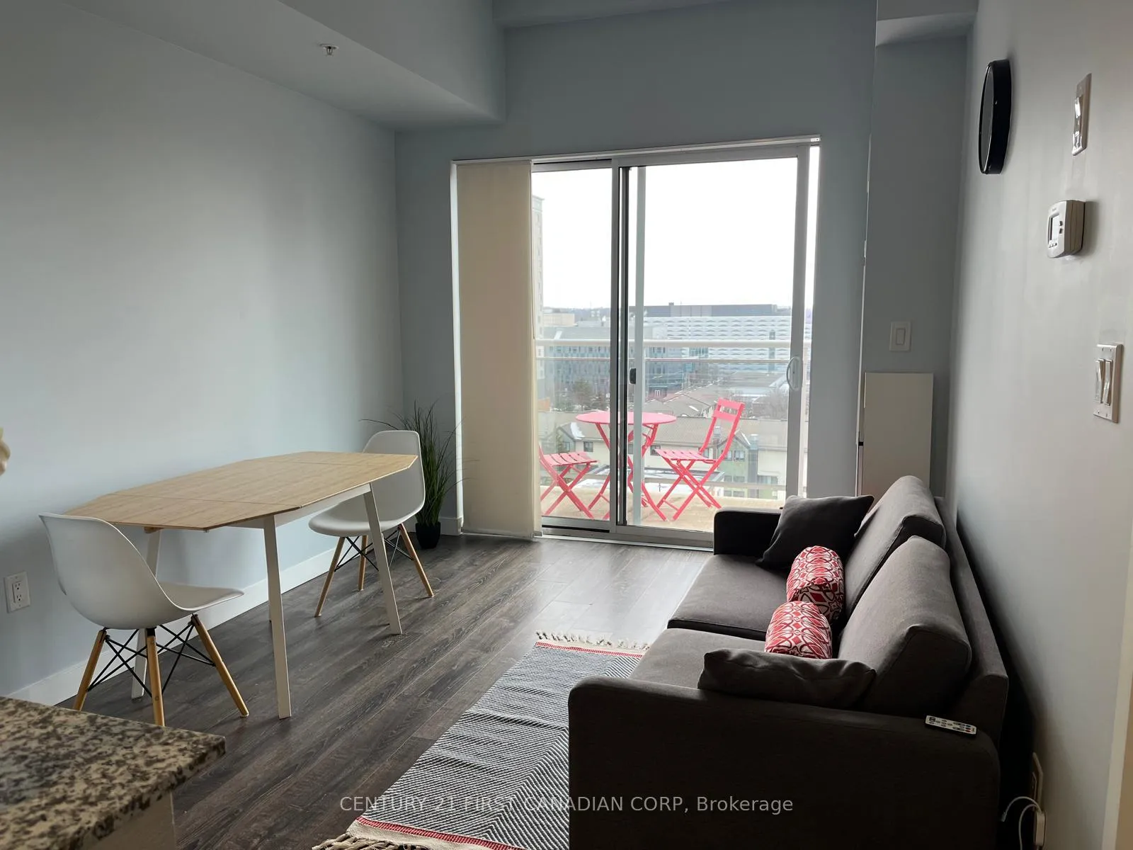 Photo 6 of Unit 814, 280 Lester Street, Waterloo — HOMEH