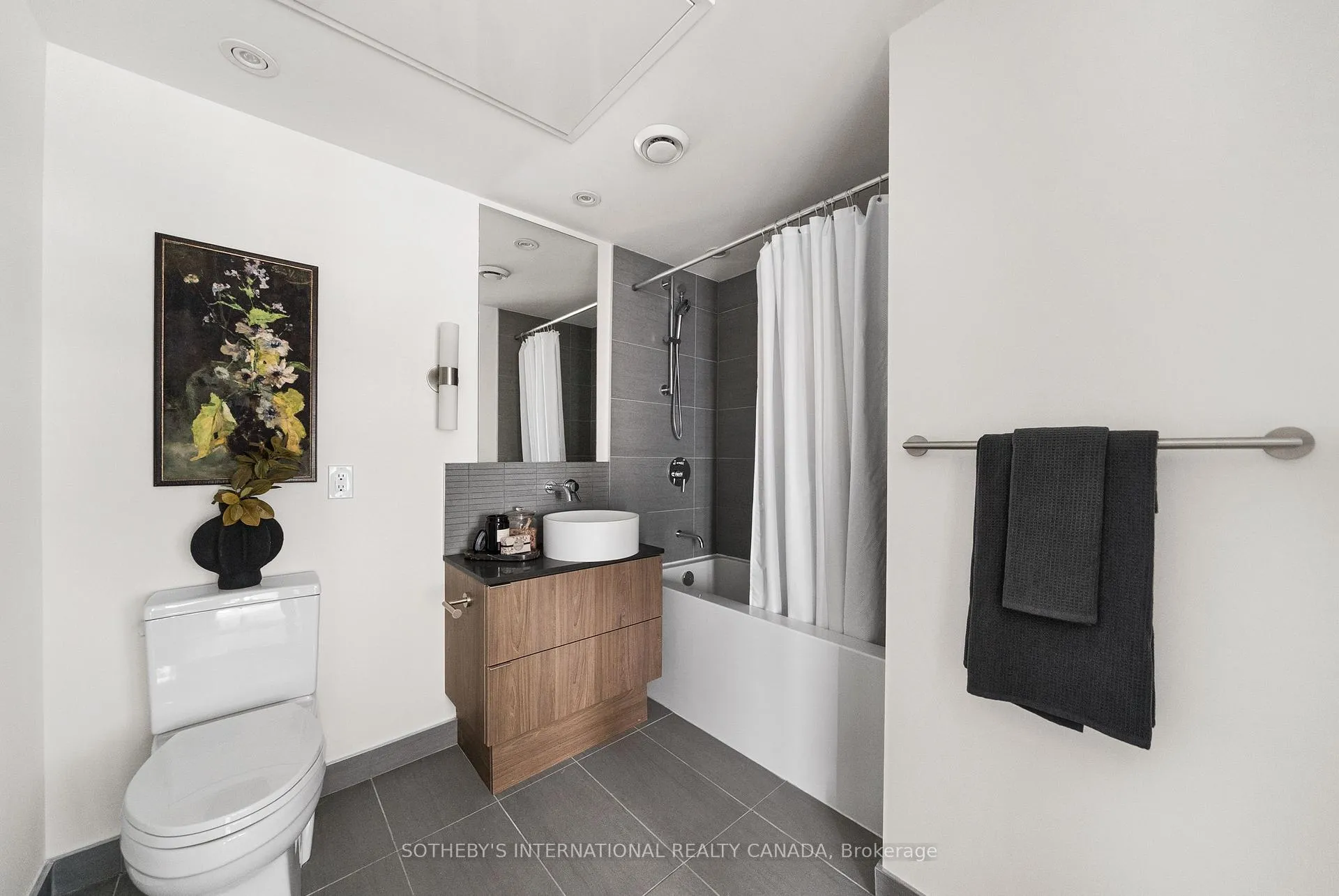 Photo 19 of Unit 3509, 161 Roehampton Avenue, Toronto, Mount Pleasant West — HOMEH