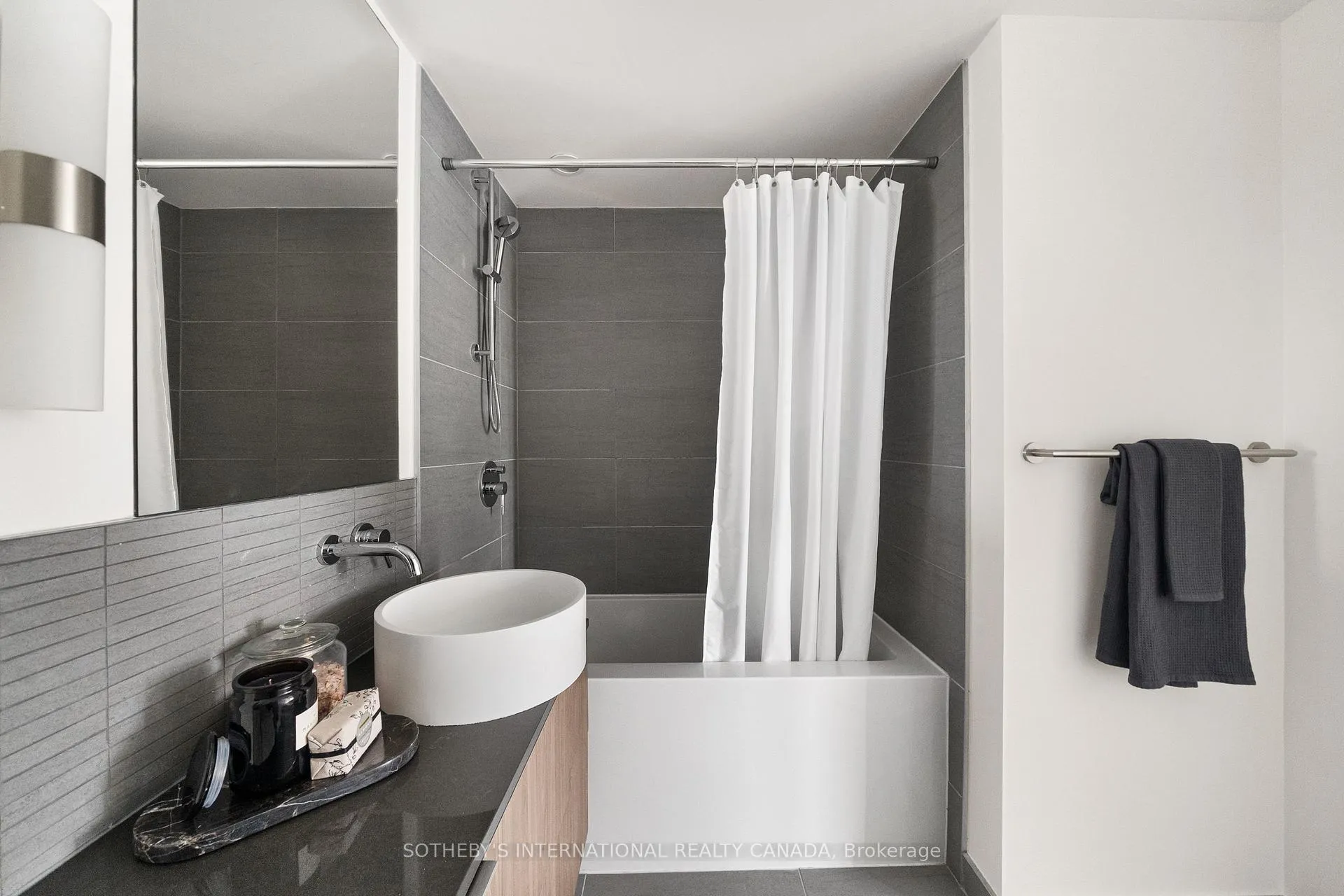 Photo 20 of Unit 3509, 161 Roehampton Avenue, Toronto, Mount Pleasant West — HOMEH