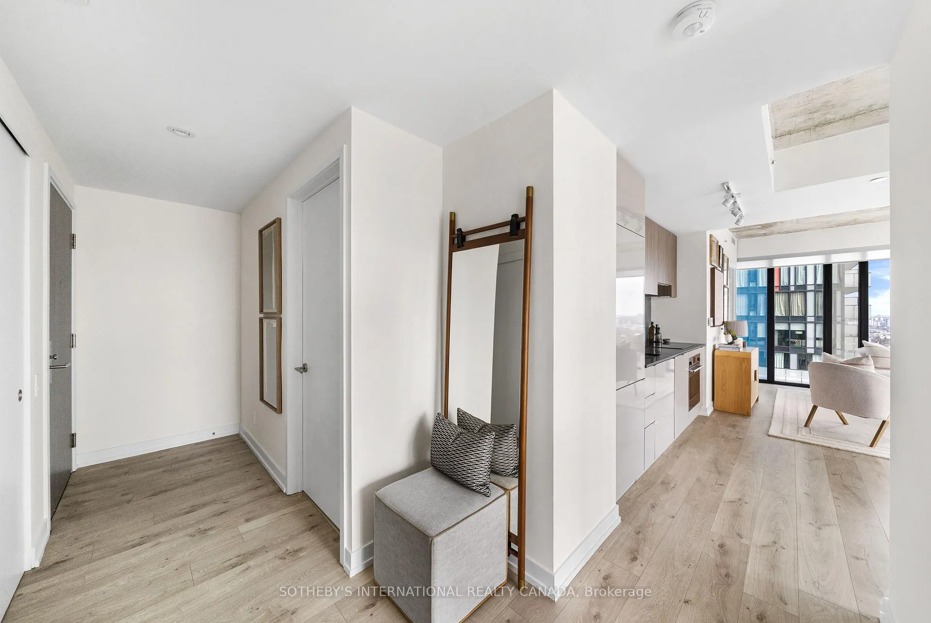 Photo 25 of Unit 3509, 161 Roehampton Avenue, Toronto, Mount Pleasant West — HOMEH