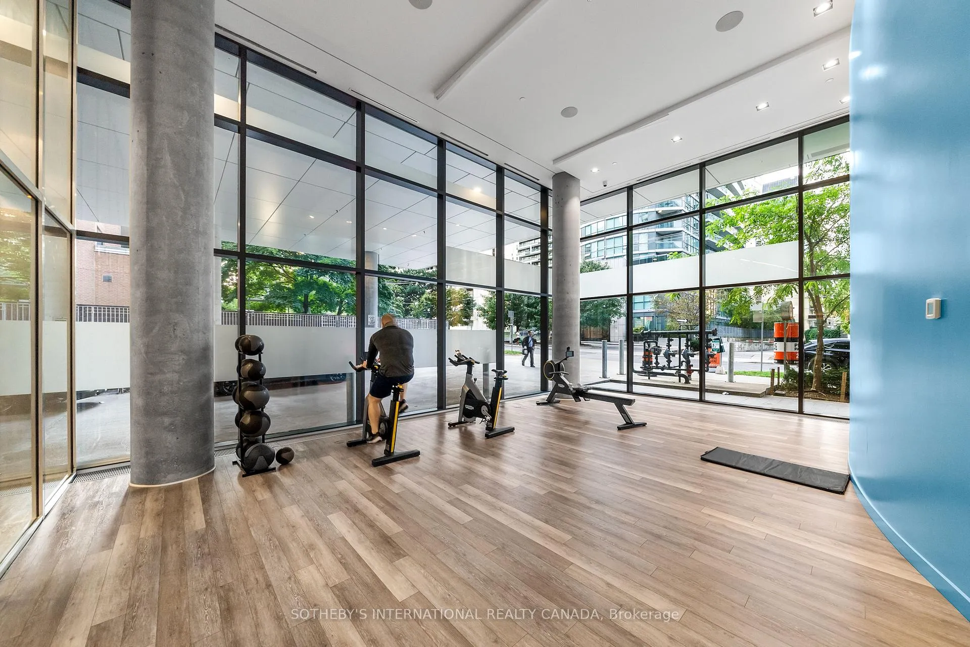 Photo 43 of Unit 3509, 161 Roehampton Avenue, Toronto, Mount Pleasant West — HOMEH