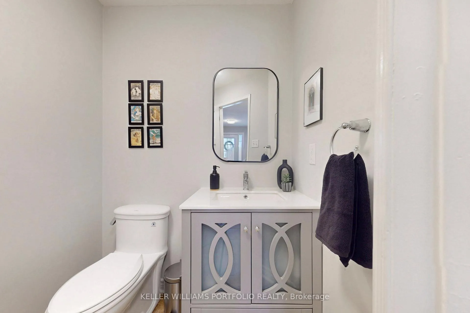 Photo 10 of 75 Monteith Crescent, Vaughan, Maple — HOMEH