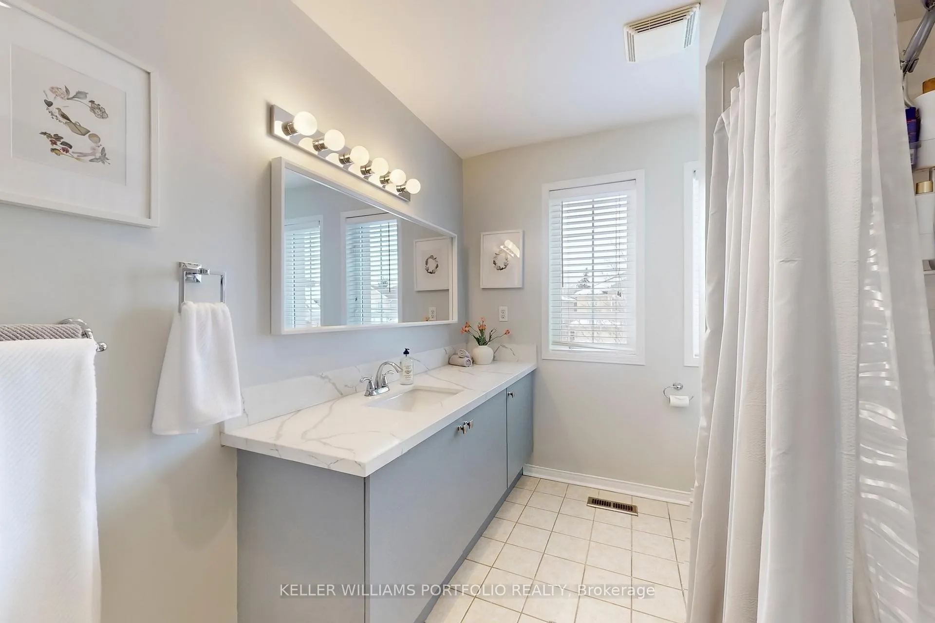 Photo 22 of 75 Monteith Crescent, Vaughan, Maple — HOMEH