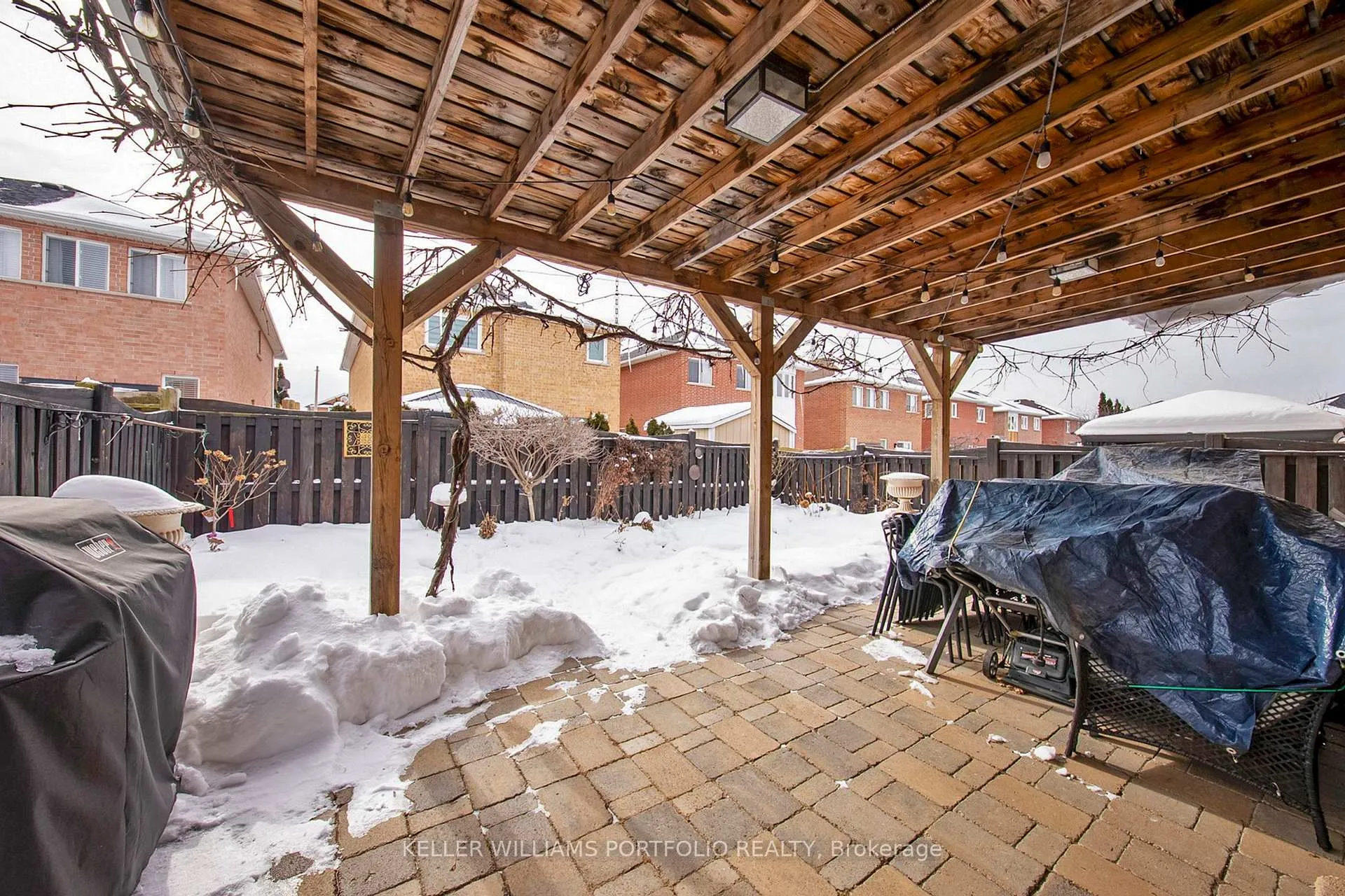 Photo 35 of 75 Monteith Crescent, Vaughan, Maple — HOMEH