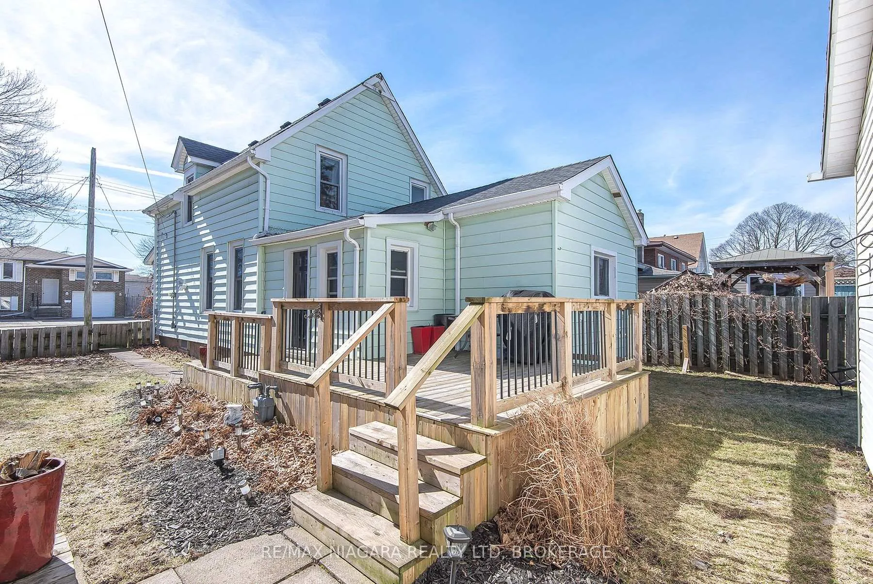 Photo 17 of 9 Beech Street, Port Colborne, Main Street — HOMEH