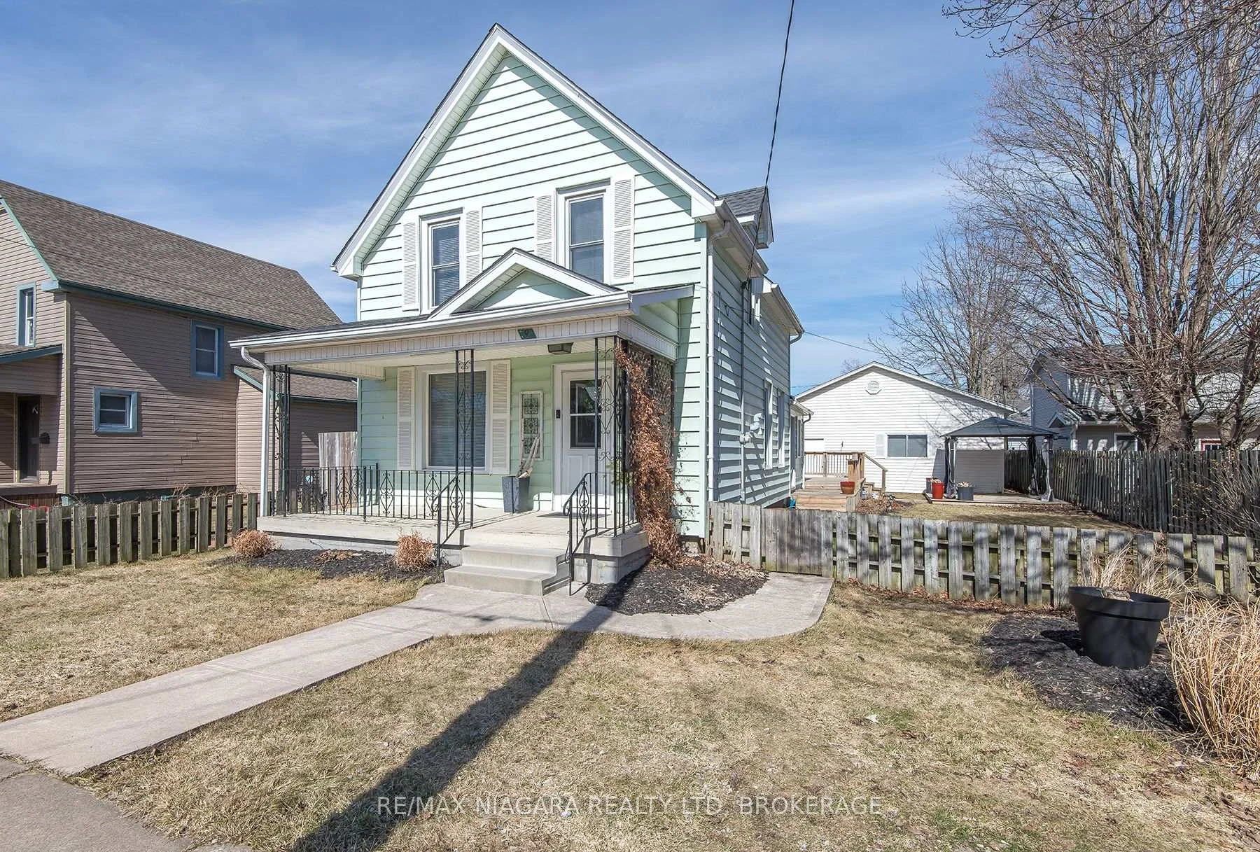 Photo 5 of 9 Beech Street, Port Colborne, Main Street — HOMEH