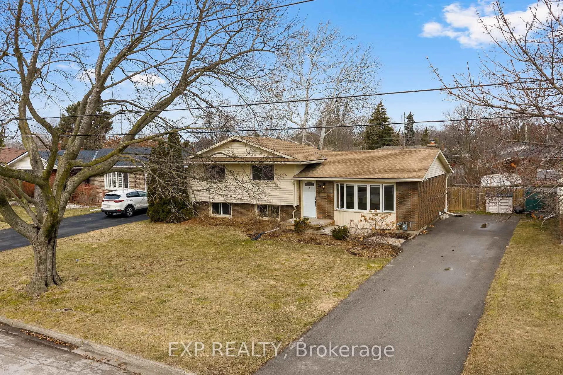 Photo 1 of 35 Bishops Road, St. Catharines, Vine/Linwell — HOMEH