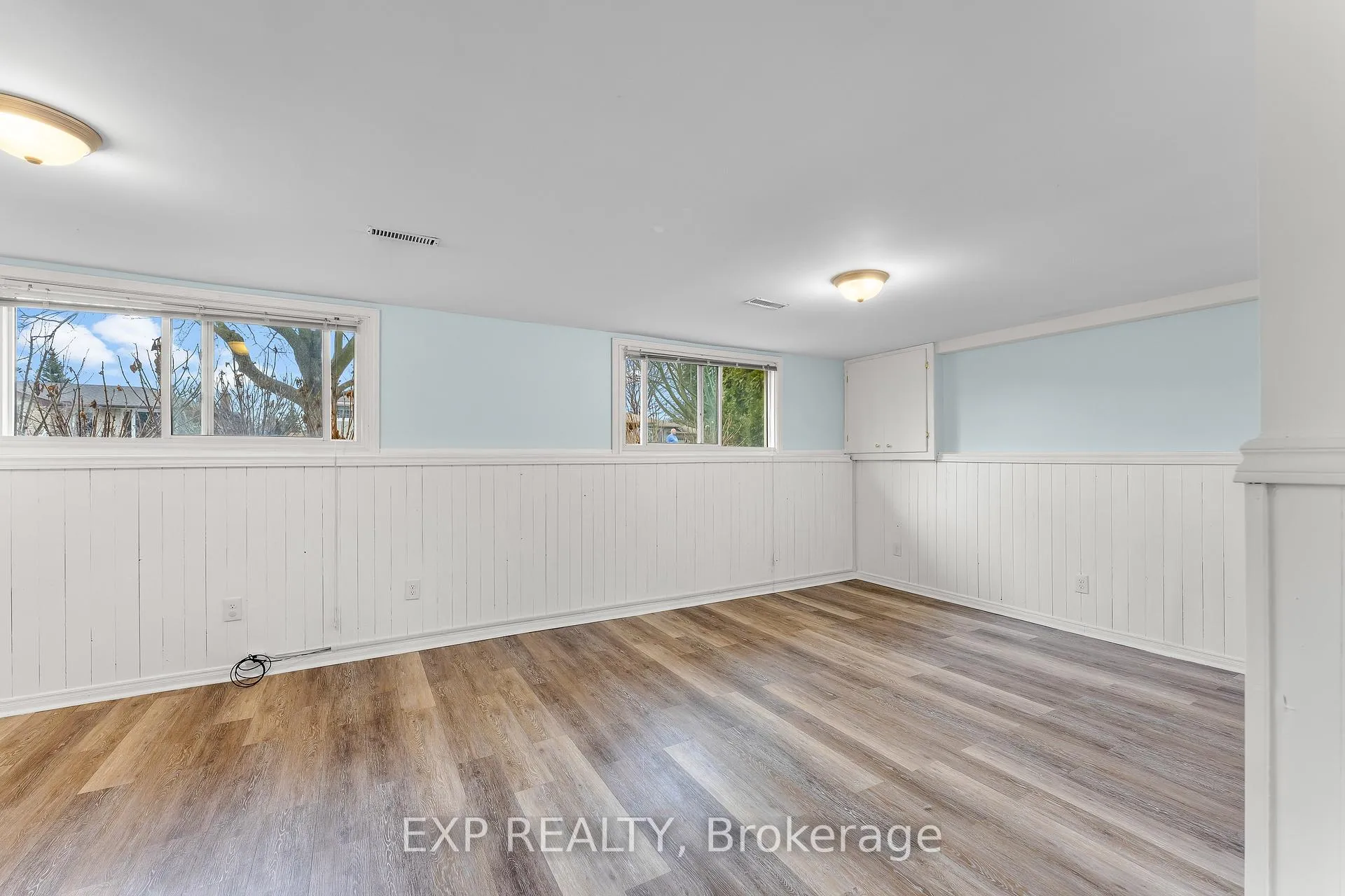 Photo 31 of 35 Bishops Road, St. Catharines, Vine/Linwell — HOMEH
