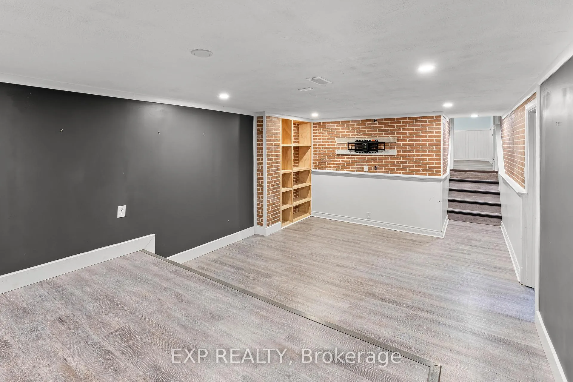 Photo 37 of 35 Bishops Road, St. Catharines, Vine/Linwell — HOMEH