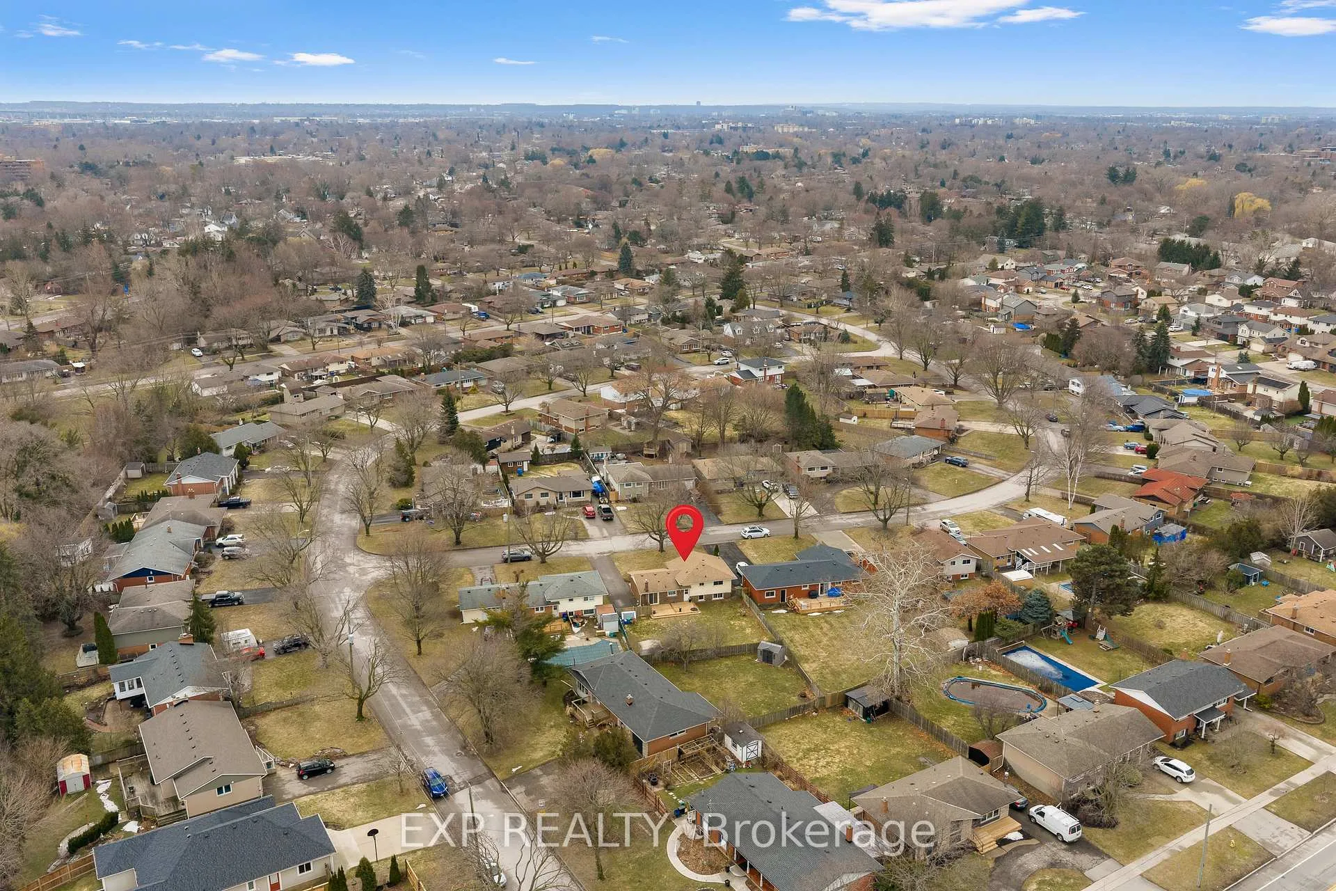 Photo 43 of 35 Bishops Road, St. Catharines, Vine/Linwell — HOMEH