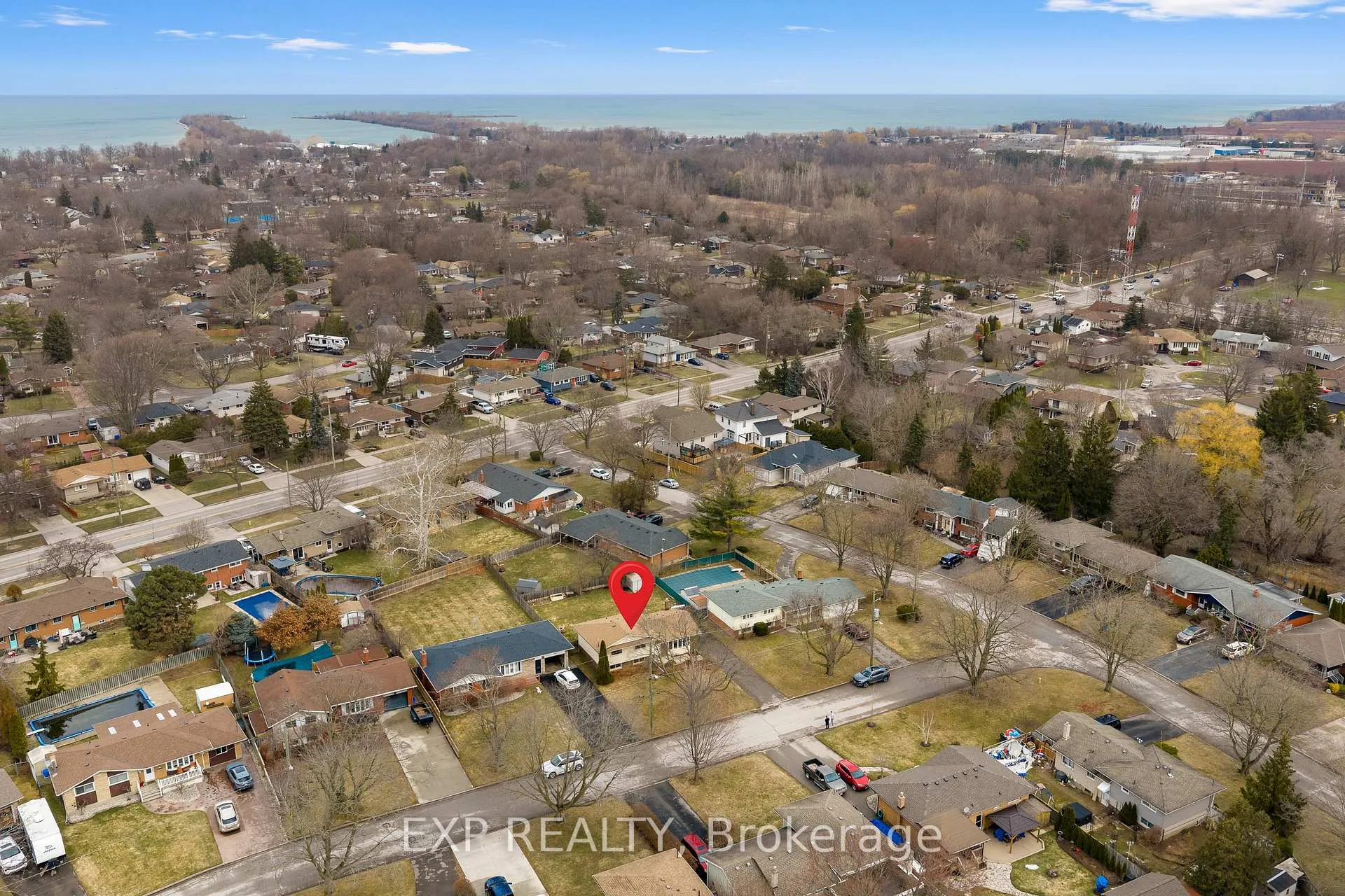 Photo 44 of 35 Bishops Road, St. Catharines, Vine/Linwell — HOMEH