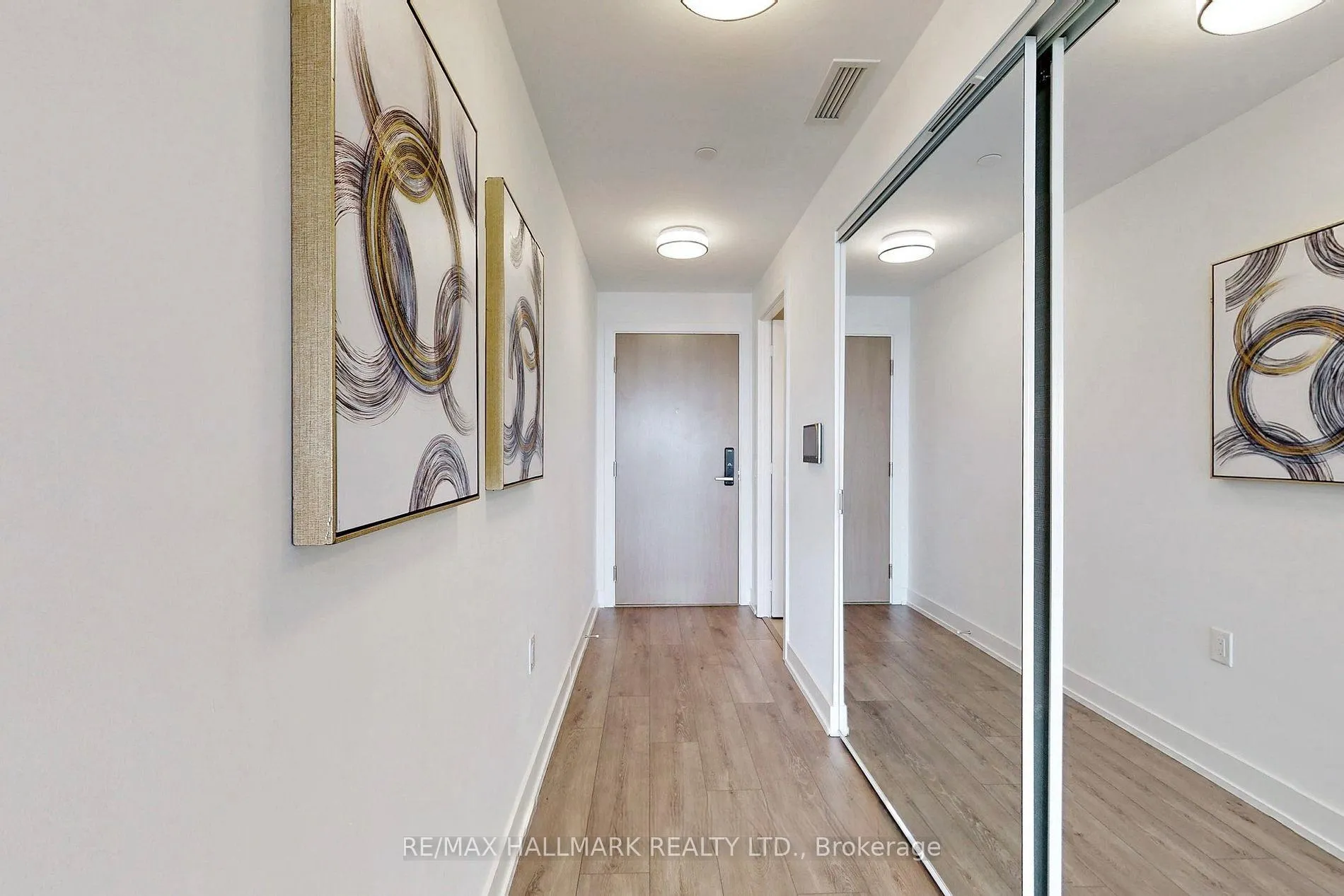 Photo 3 of Unit 2618, 585 Bloor Street E, Toronto, North St. James Town — HOMEH