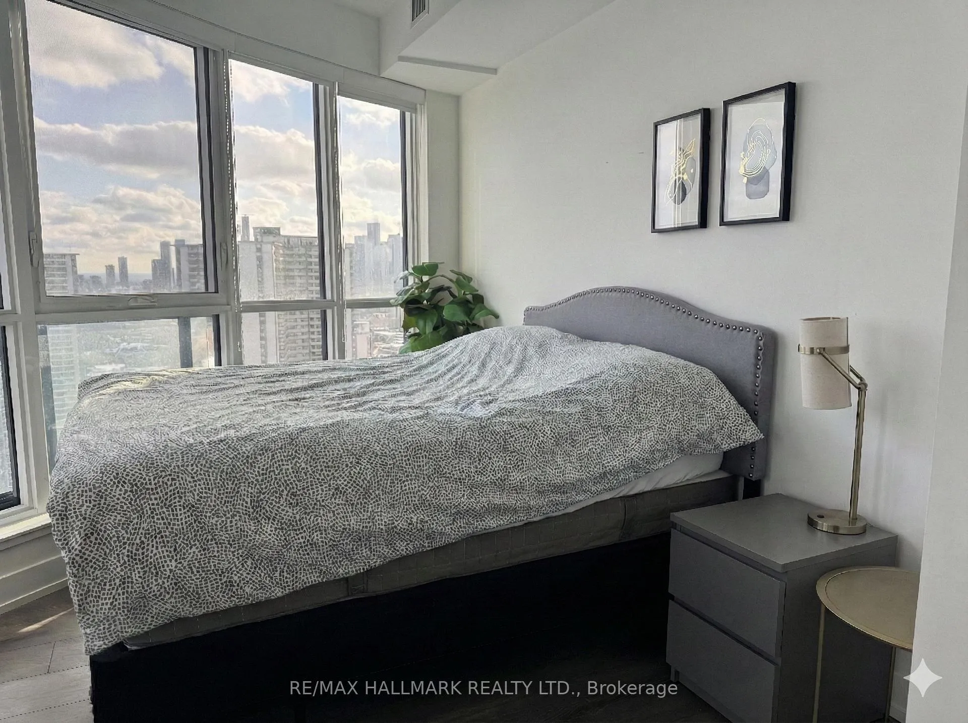 Photo 10 of Unit 2618, 585 Bloor Street E, Toronto, North St. James Town — HOMEH