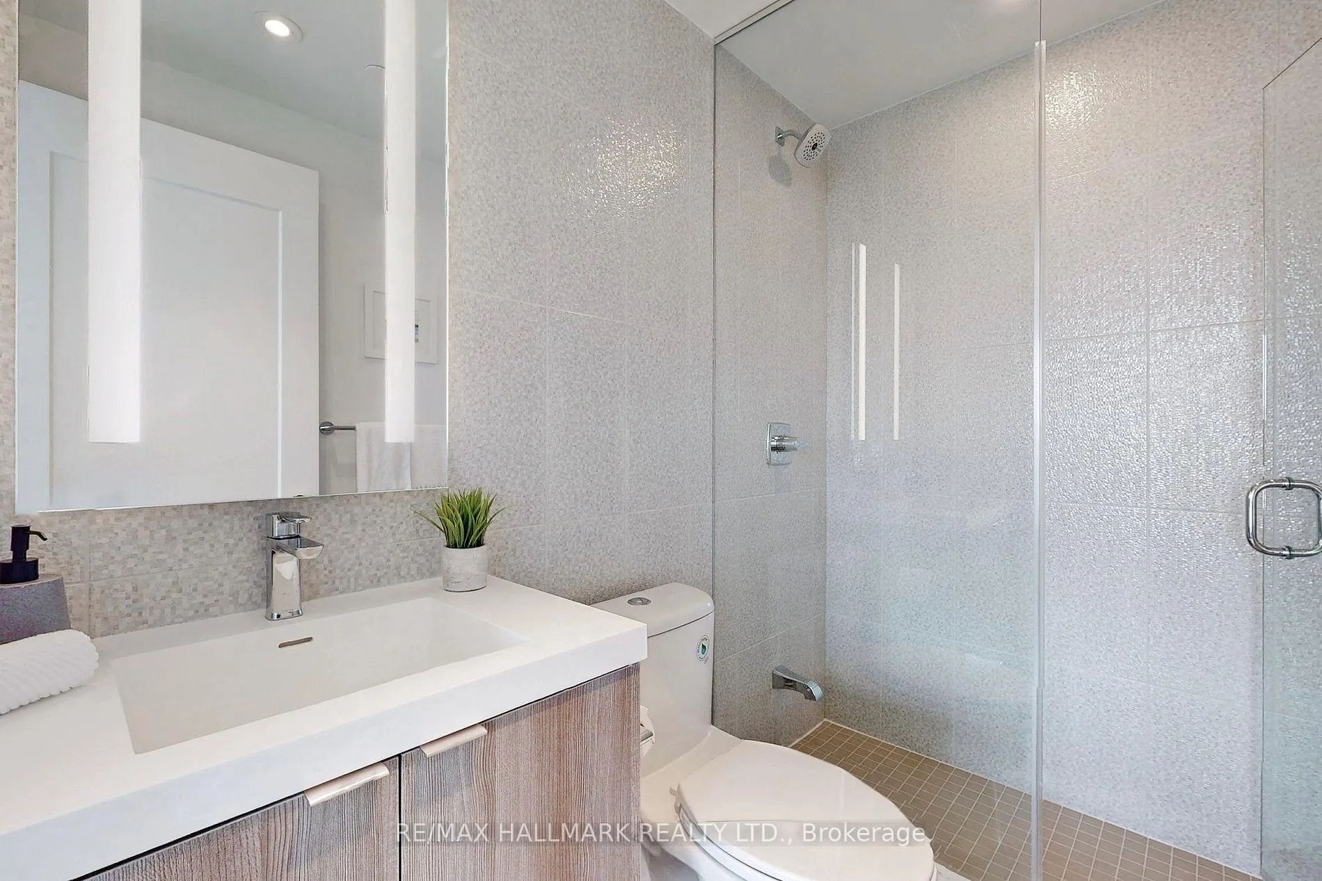Photo 12 of Unit 2618, 585 Bloor Street E, Toronto, North St. James Town — HOMEH