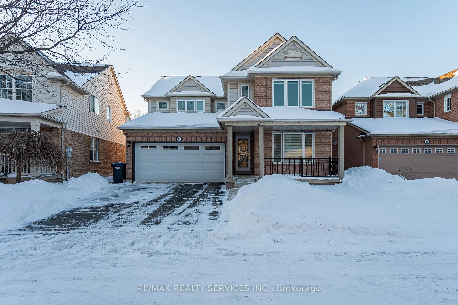 Photo 1 of 10 Penn Drive, Brampton, Fletcher's Meadow — HOMEH