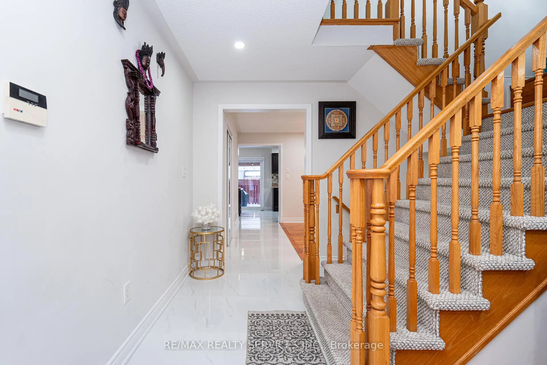 Photo 9 of 10 Penn Drive, Brampton, Fletcher's Meadow — HOMEH