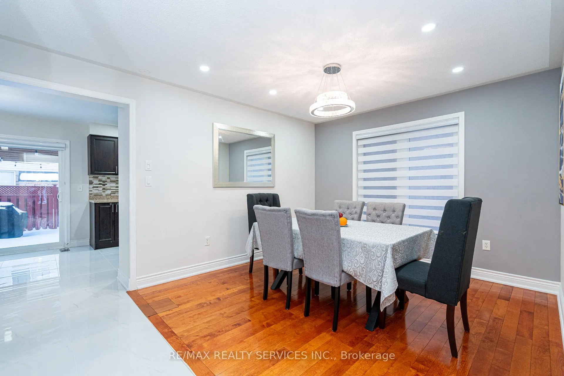 Photo 10 of 10 Penn Drive, Brampton, Fletcher's Meadow — HOMEH