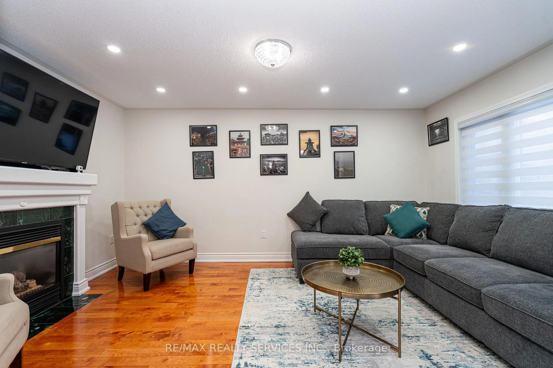 Photo 18 of 10 Penn Drive, Brampton, Fletcher's Meadow — HOMEH
