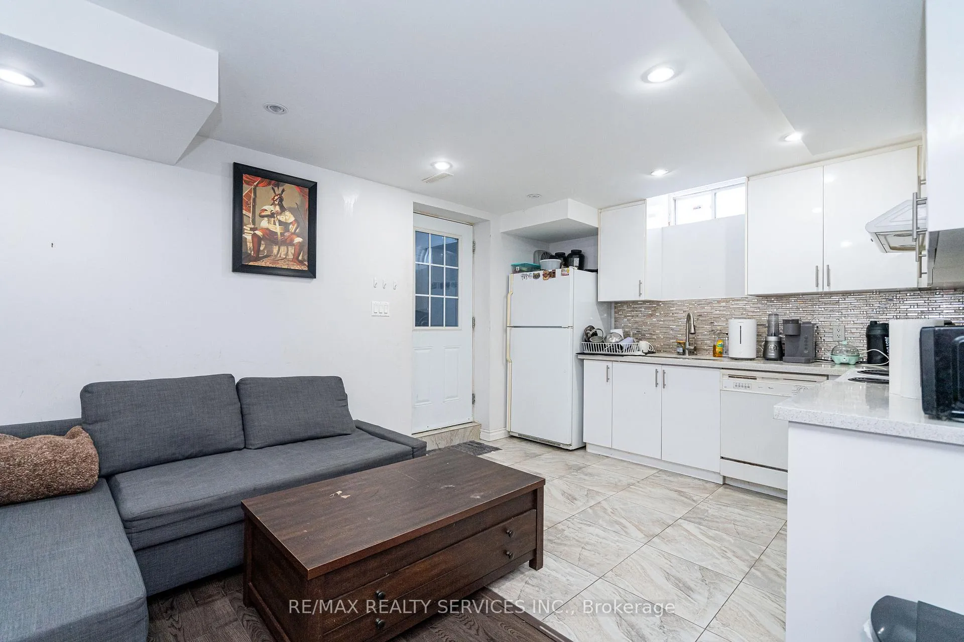 Photo 42 of 10 Penn Drive, Brampton, Fletcher's Meadow — HOMEH