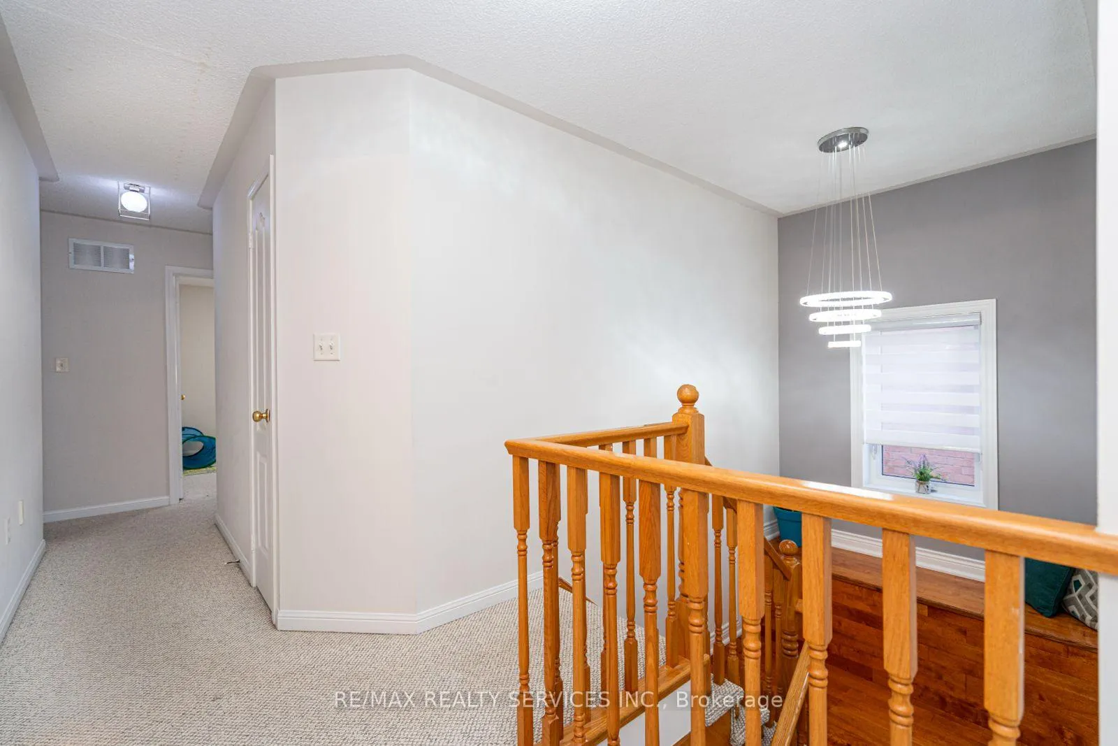 Photo 50 of 10 Penn Drive, Brampton, Fletcher's Meadow — HOMEH