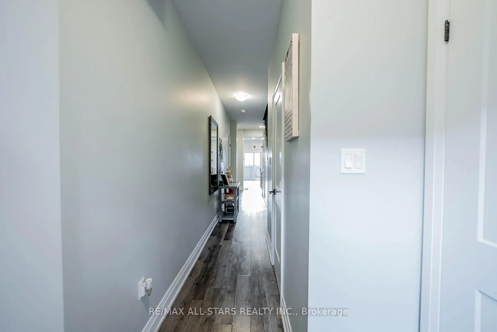 Photo 6 of Unit 20, 5 Stonehart Lane, Barrie, East Bayfield — HOMEH