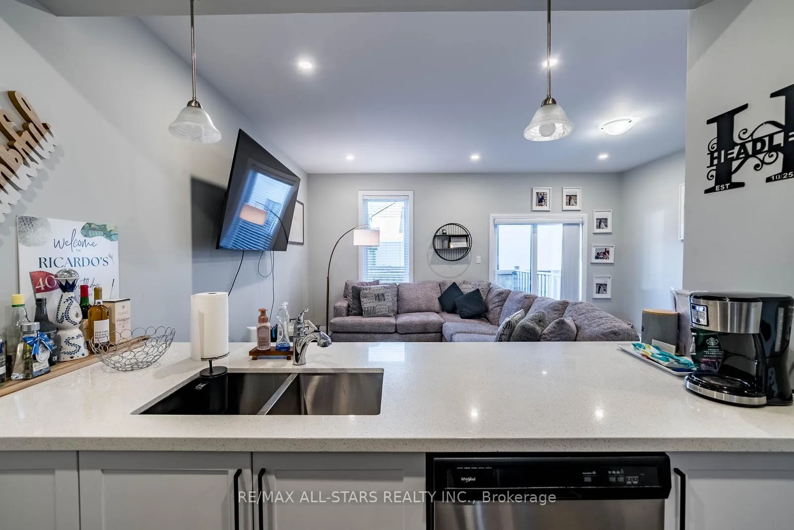 Photo 13 of Unit 20, 5 Stonehart Lane, Barrie, East Bayfield — HOMEH
