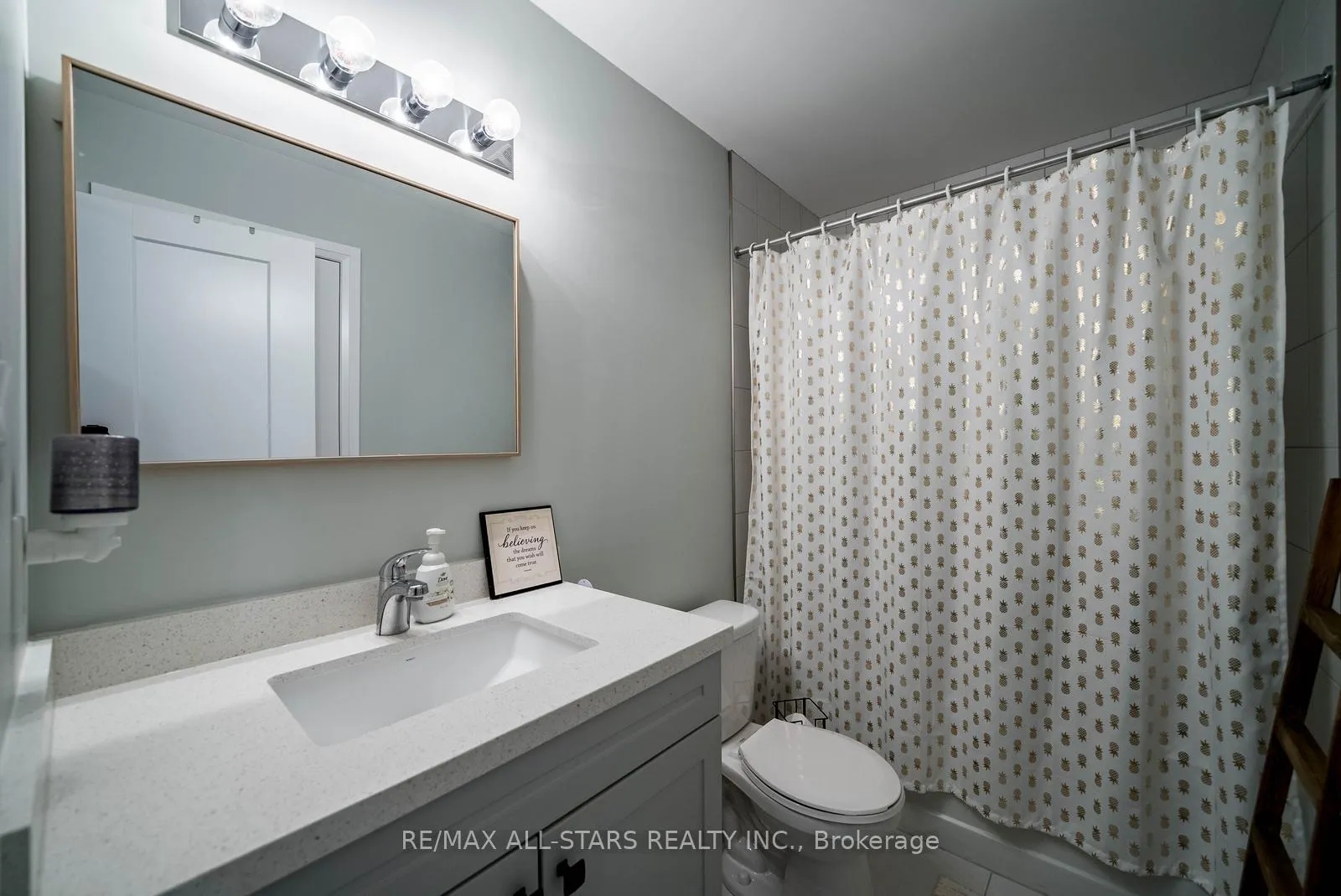 Photo 20 of Unit 20, 5 Stonehart Lane, Barrie, East Bayfield — HOMEH