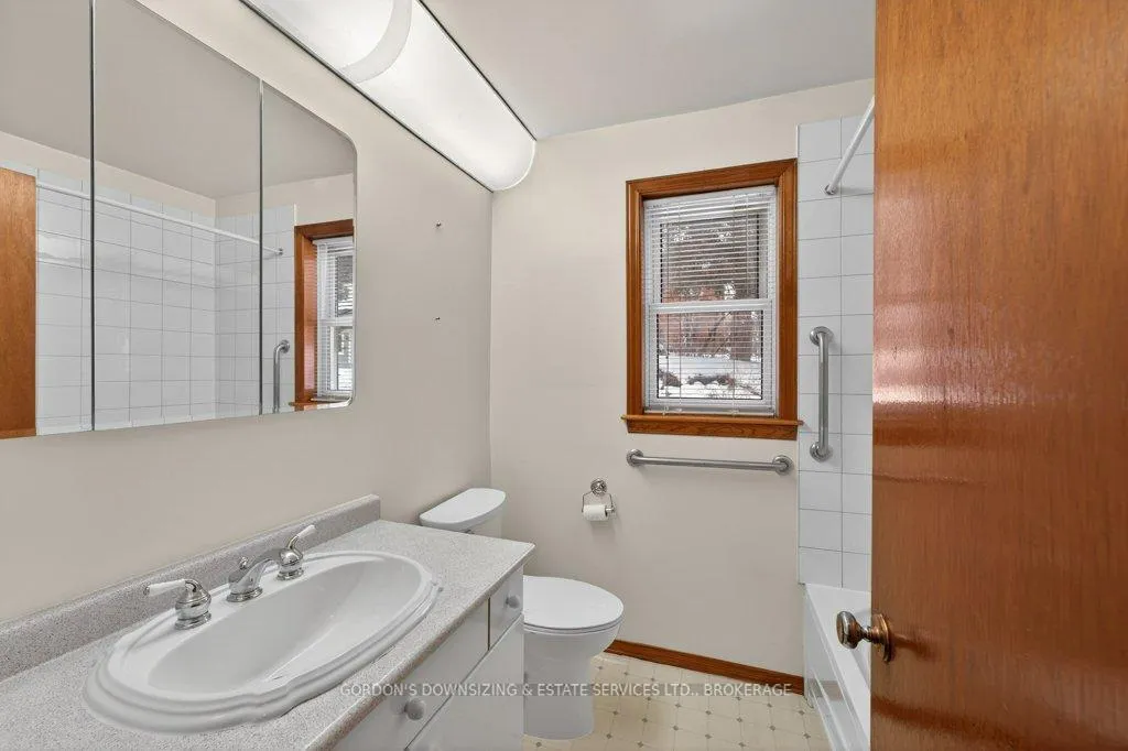 Photo 16 of 21 Richard Street, Kingston, Central City West — HOMEH