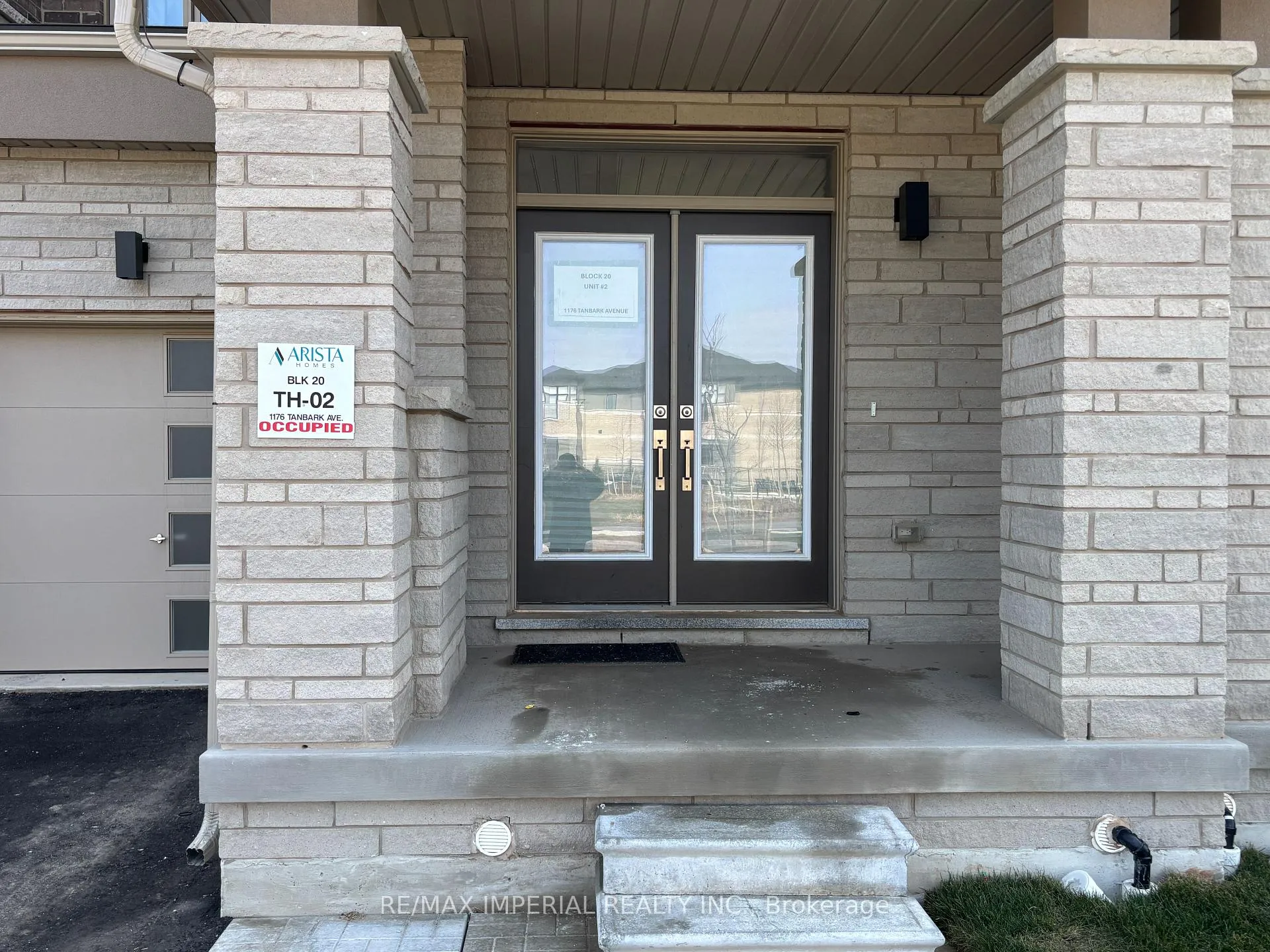 Photo 2 of 1176 Tanbark Avenue, Oakville, Joshua Meadows — HOMEH