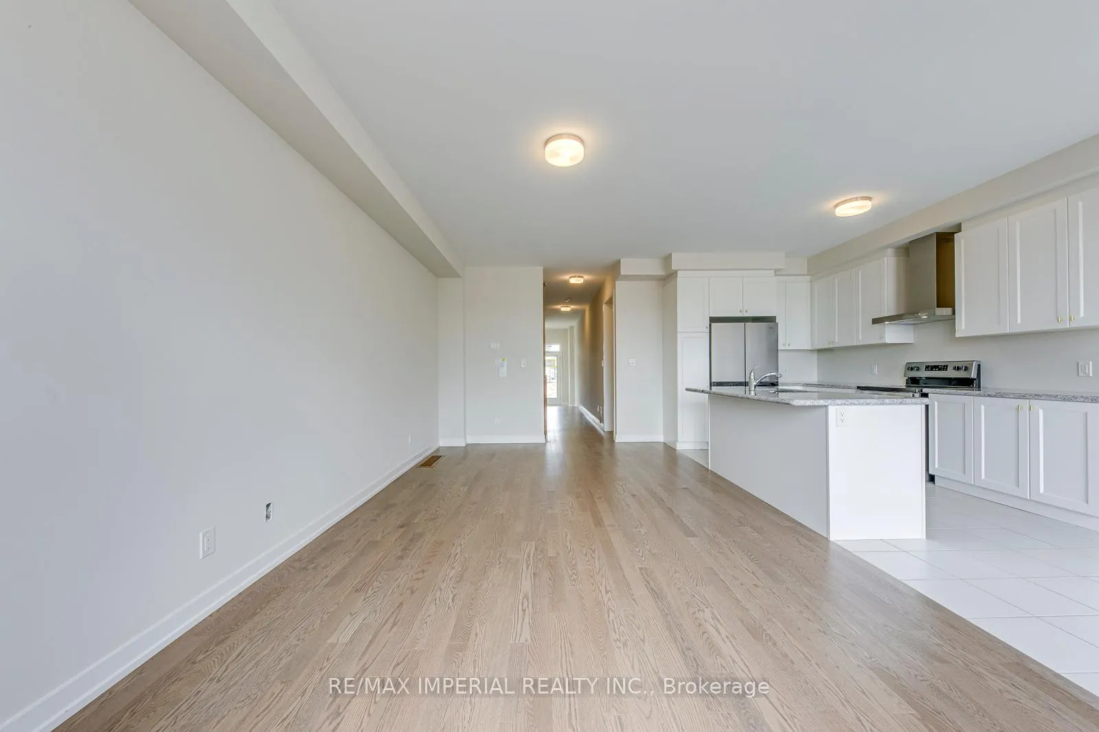 Photo 6 of 1176 Tanbark Avenue, Oakville, Joshua Meadows — HOMEH