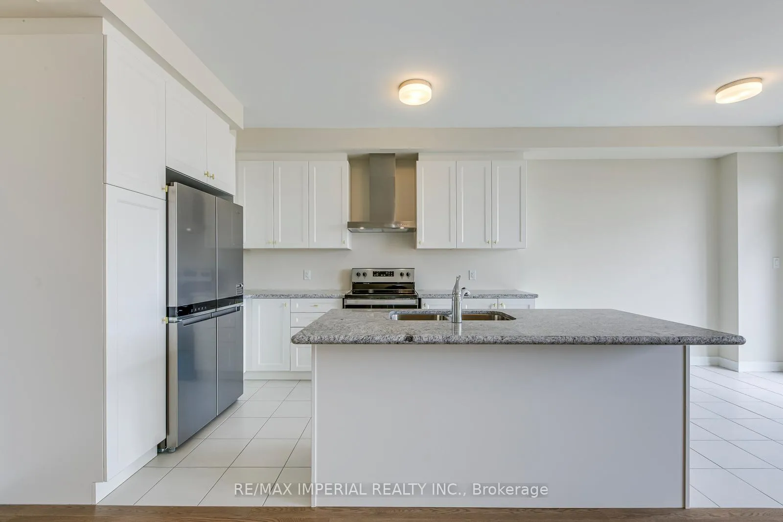 Photo 8 of 1176 Tanbark Avenue, Oakville, Joshua Meadows — HOMEH