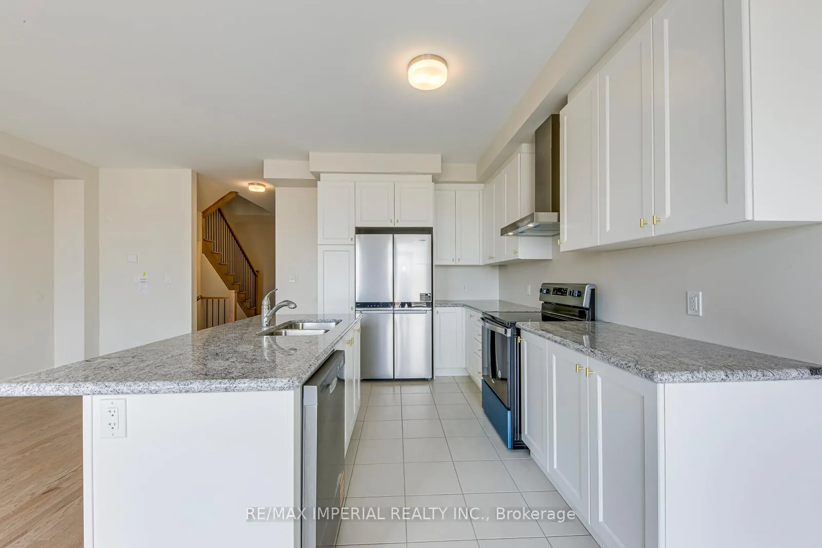 Photo 10 of 1176 Tanbark Avenue, Oakville, Joshua Meadows — HOMEH