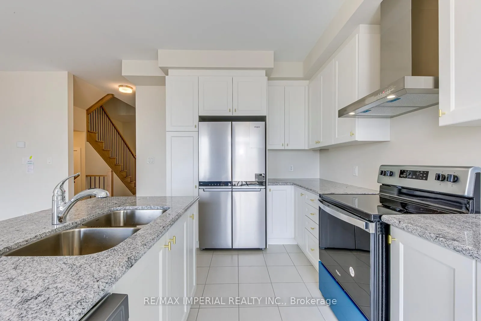 Photo 11 of 1176 Tanbark Avenue, Oakville, Joshua Meadows — HOMEH