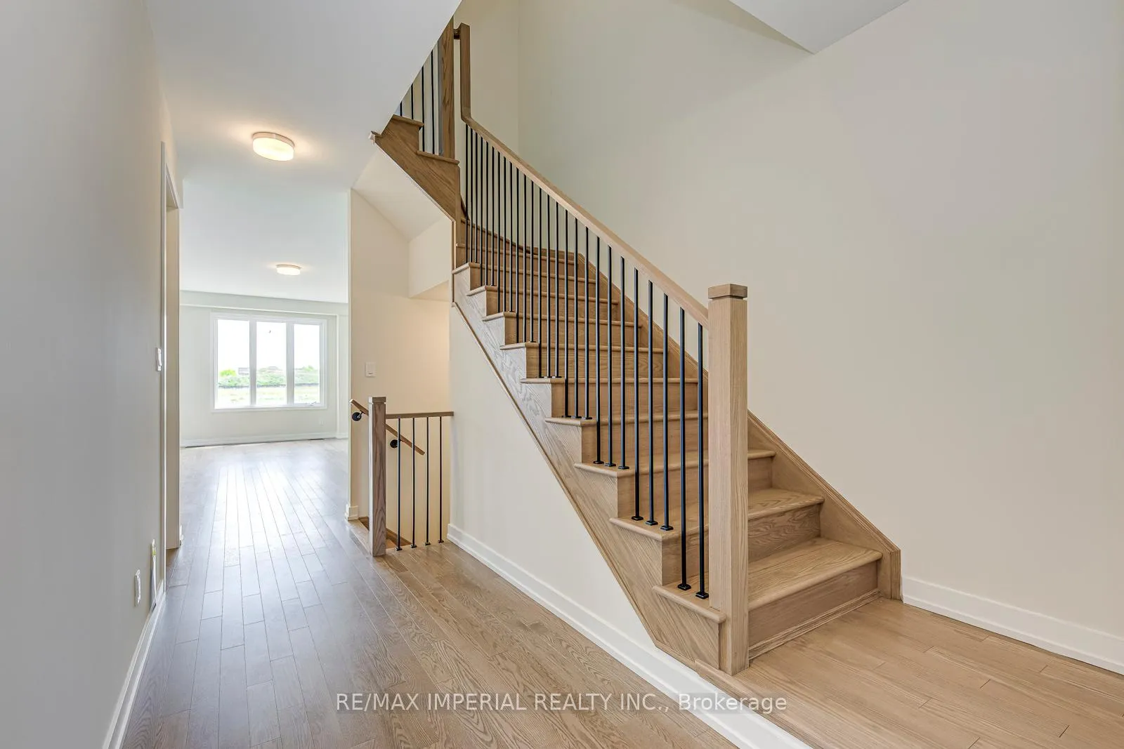 Photo 16 of 1176 Tanbark Avenue, Oakville, Joshua Meadows — HOMEH