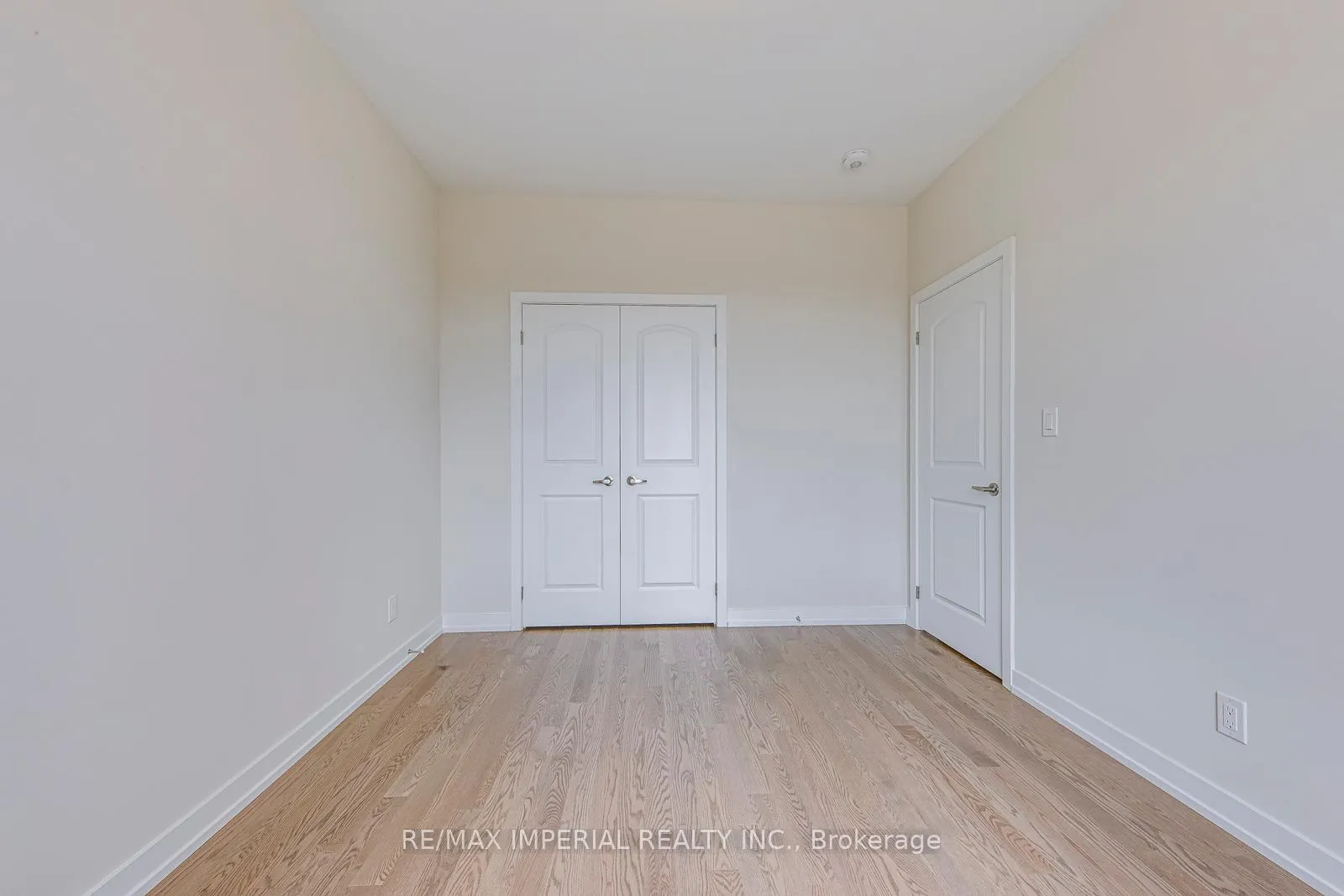 Photo 27 of 1176 Tanbark Avenue, Oakville, Joshua Meadows — HOMEH