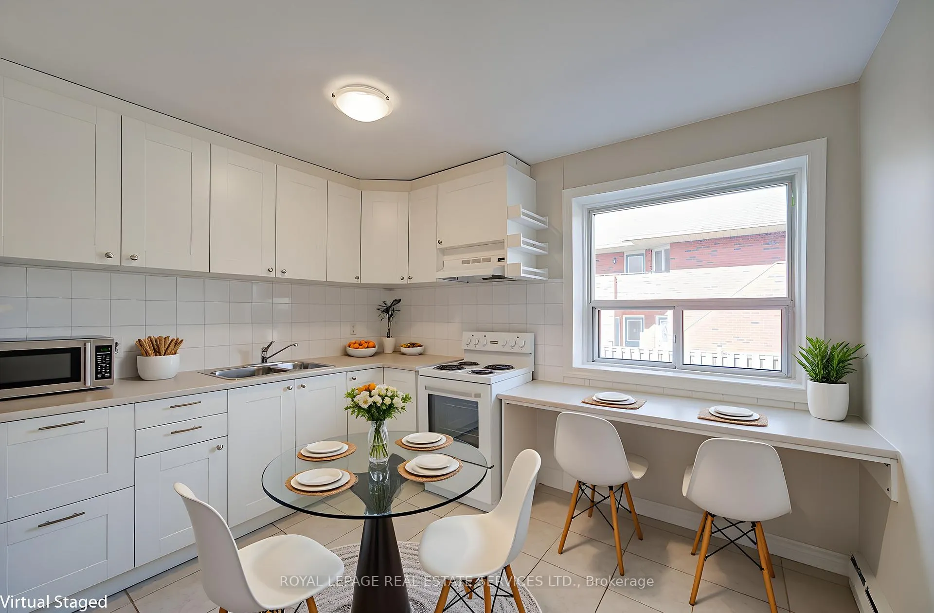 Photo 10 of Unit 1, 2329 Belyea Street, Oakville, Bronte — HOMEH