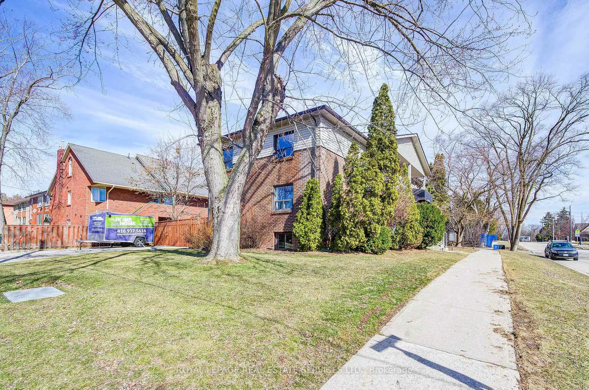 Photo 23 of Unit 1, 2329 Belyea Street, Oakville, Bronte — HOMEH