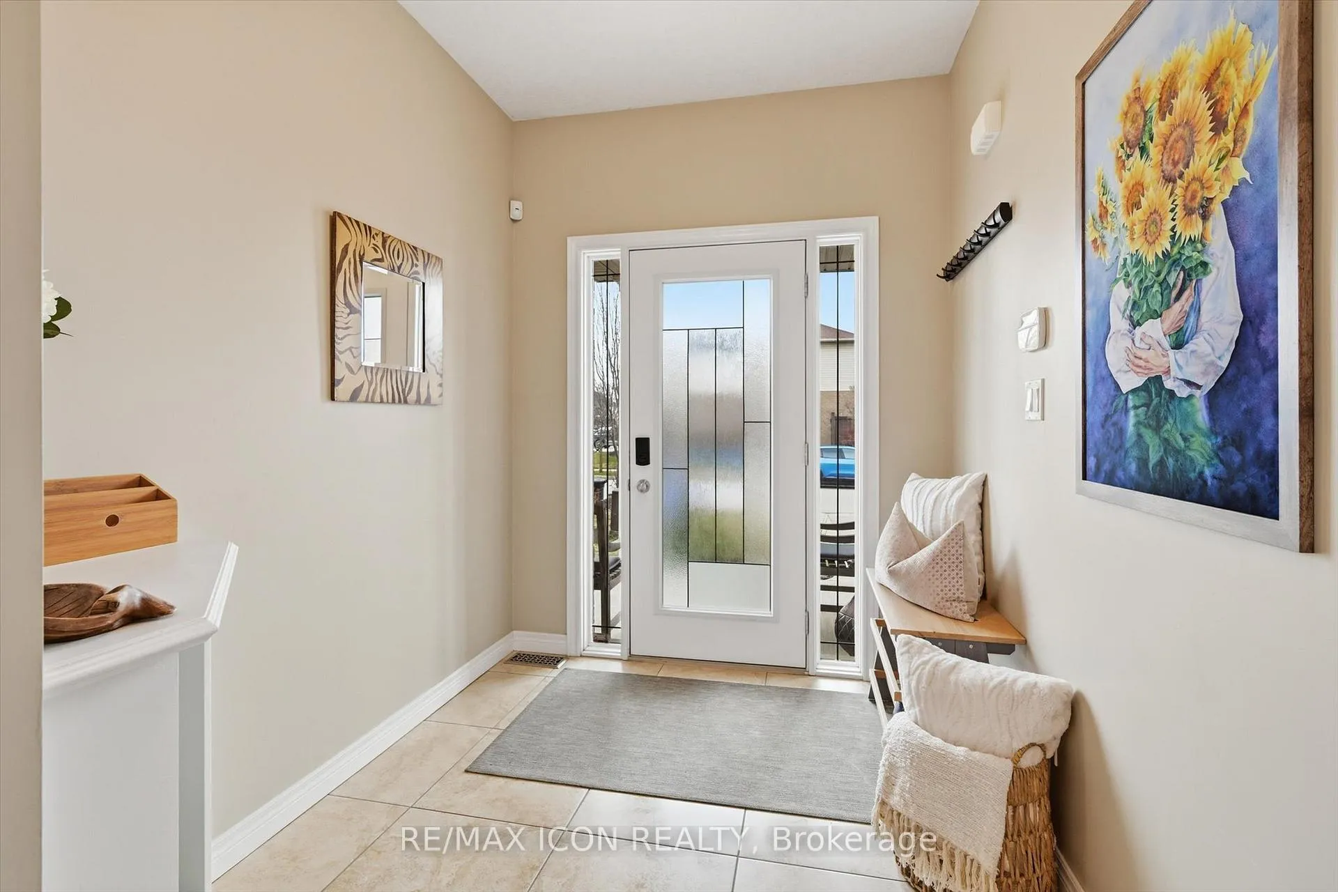Photo 5 of 64 Springvalley Crescent, Hamilton, Gourley — HOMEH