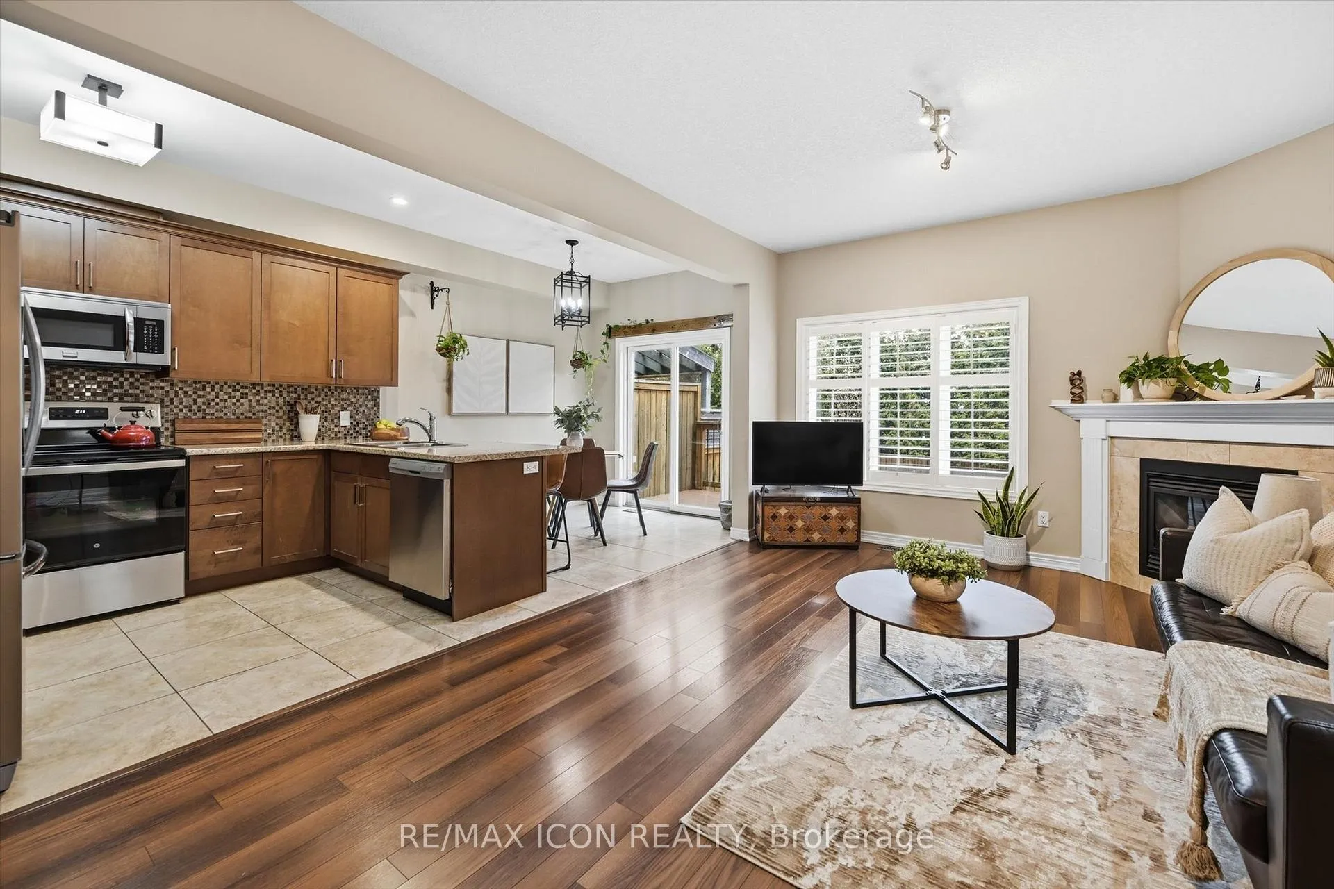 Photo 9 of 64 Springvalley Crescent, Hamilton, Gourley — HOMEH