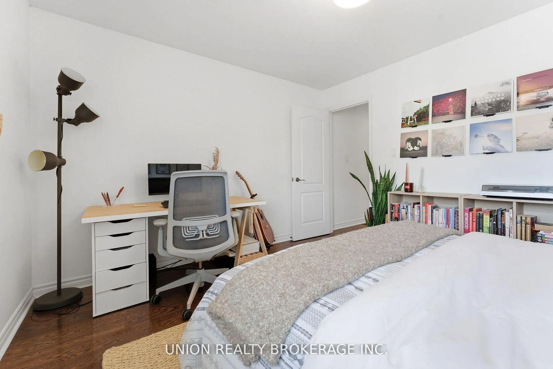 Photo 14 of 293 Kingston Road, Toronto, The Beaches — HOMEH