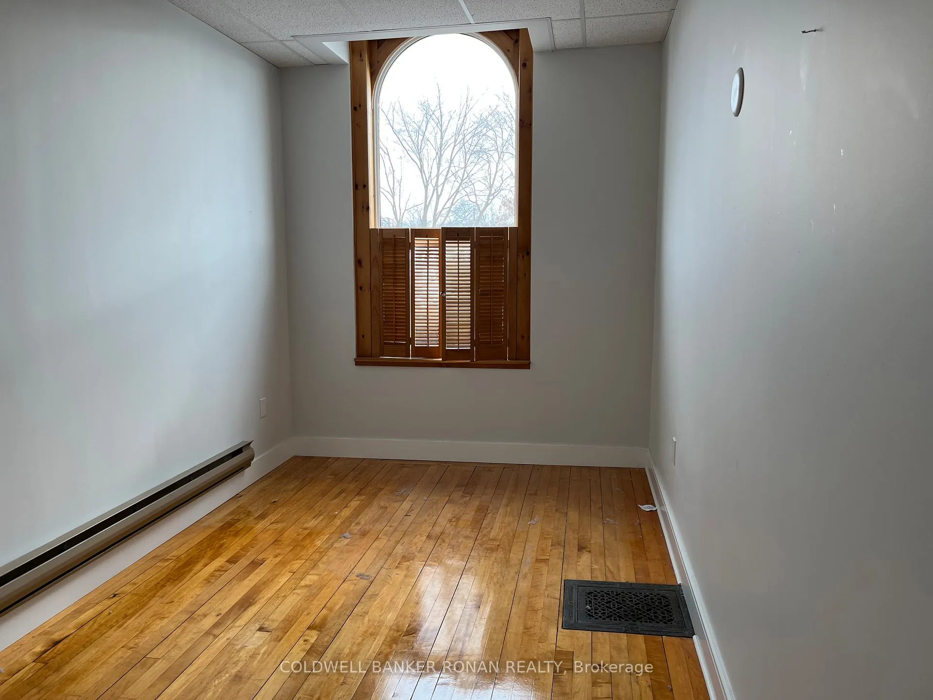 Photo 5 of Unit A, 12 Main Street, New Tecumseth, Beeton — HOMEH