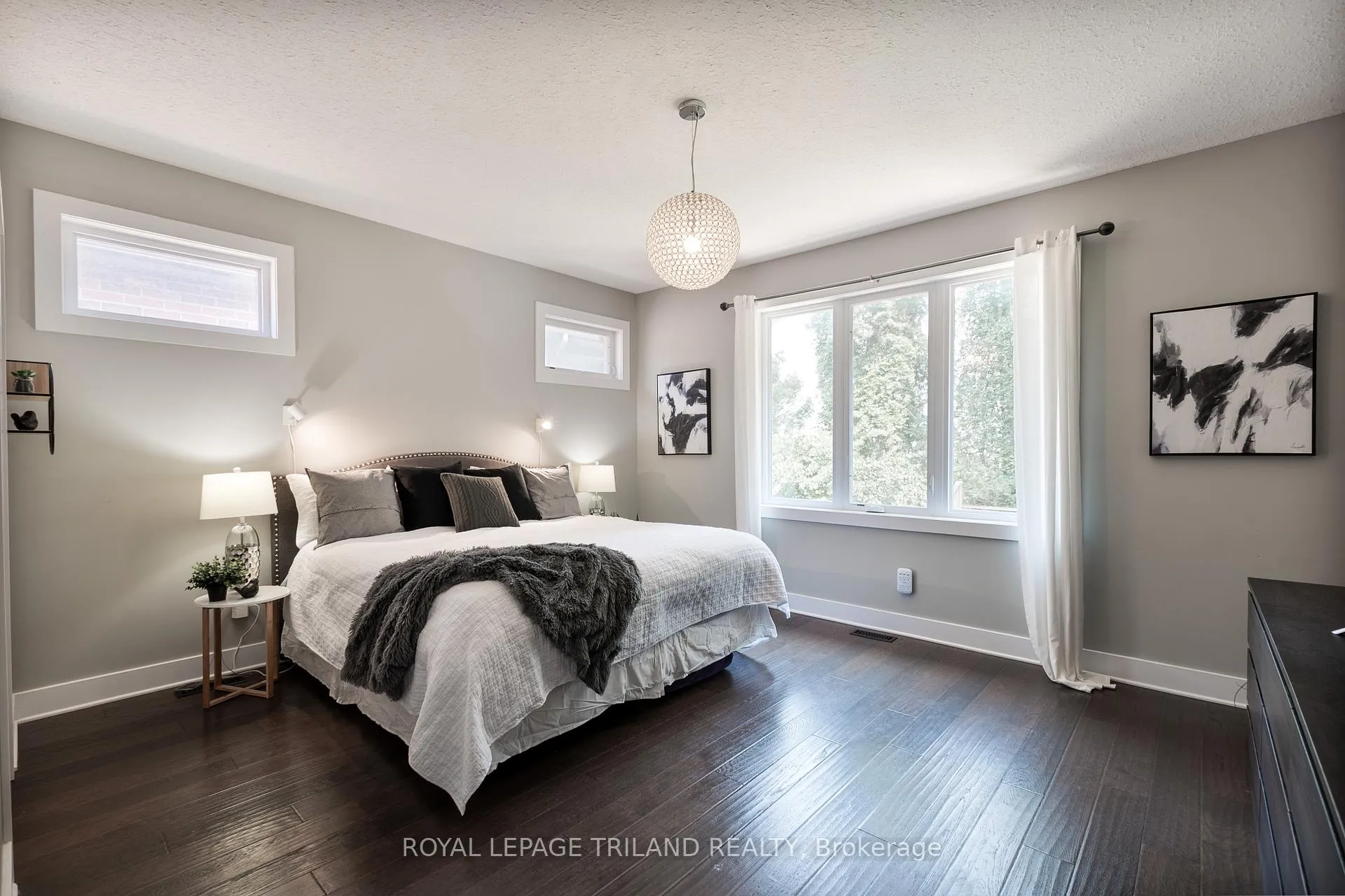 Photo 12 of 681 Bennett Crescent, Strathroy-Caradoc, Mount Brydges — HOMEH