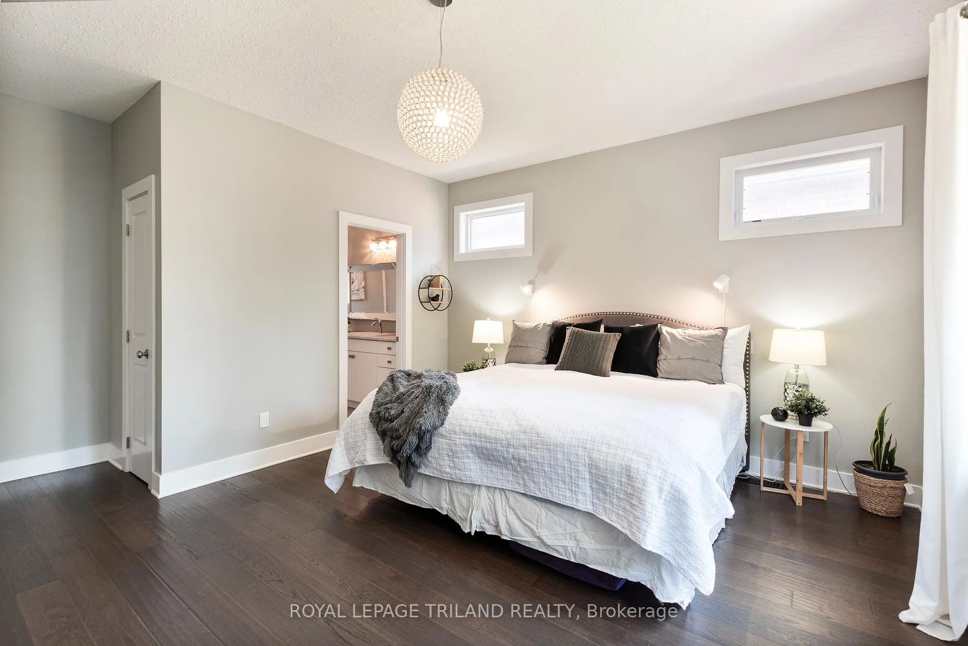 Photo 14 of 681 Bennett Crescent, Strathroy-Caradoc, Mount Brydges — HOMEH