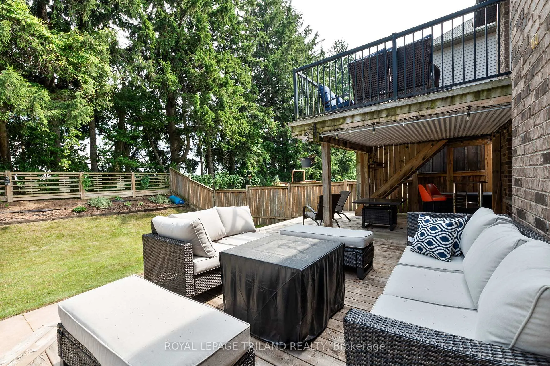 Photo 29 of 681 Bennett Crescent, Strathroy-Caradoc, Mount Brydges — HOMEH